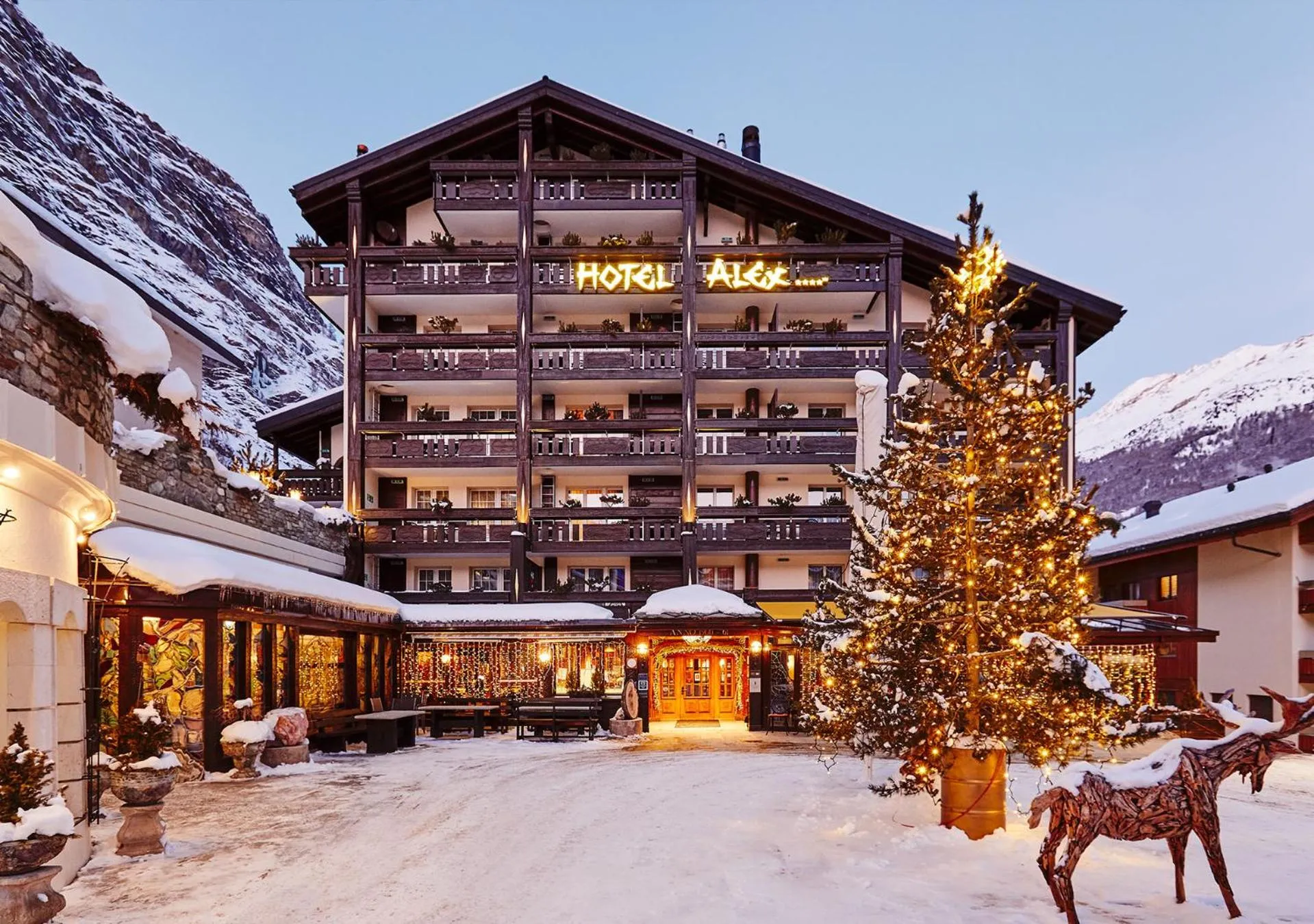 Property building in Resort Hotel Alex Zermatt