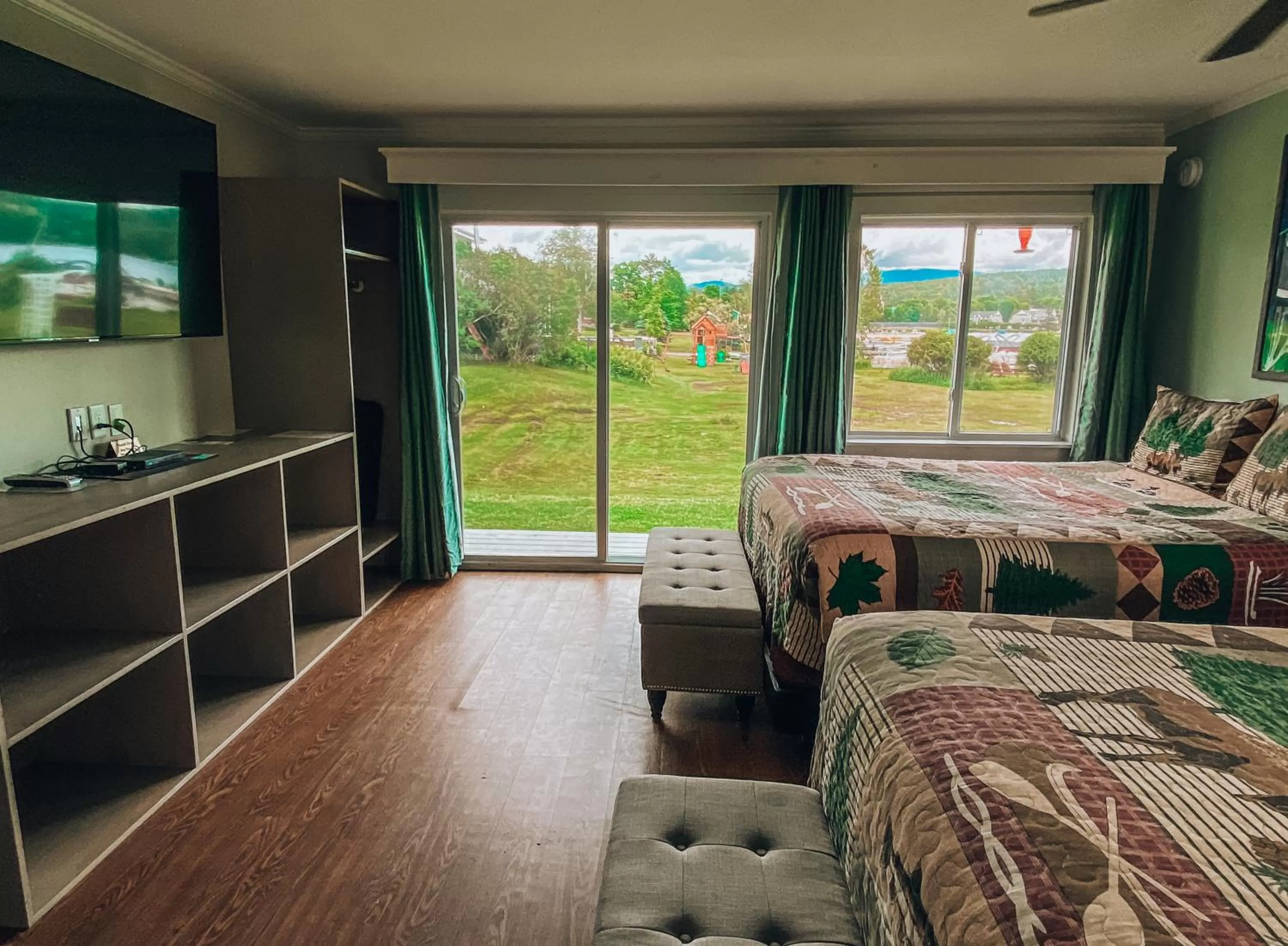 Bed in Rangeley Town & Lake