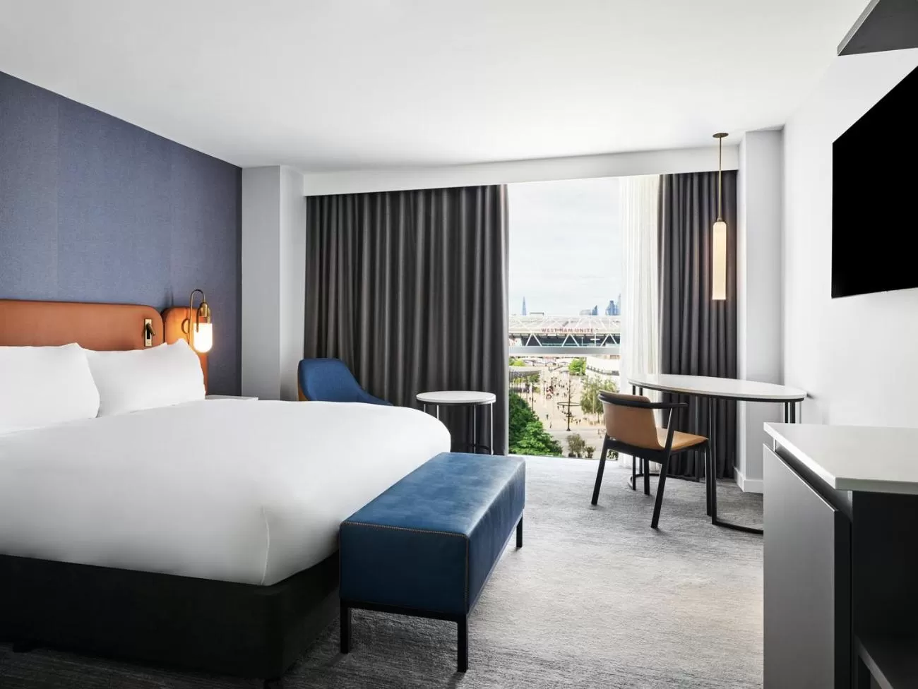 Bedroom, Bed in Hyatt Regency London Stratford