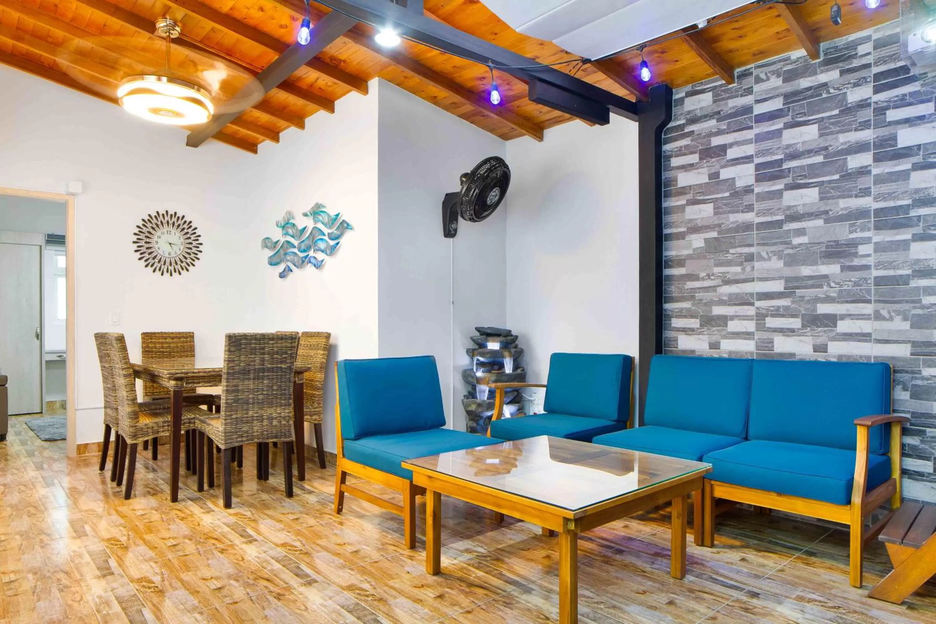 Balcony/Terrace, Seating Area in Miracle