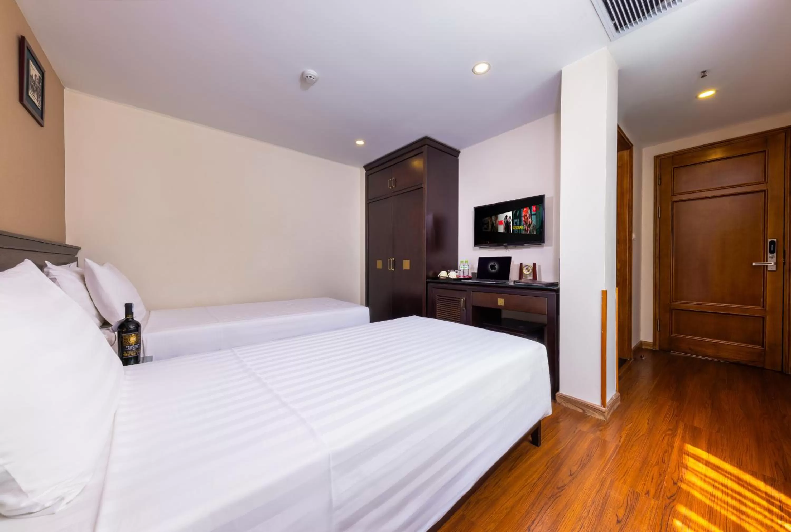 Photo of the whole room, Bed in Centre Point Hanoi Hotel