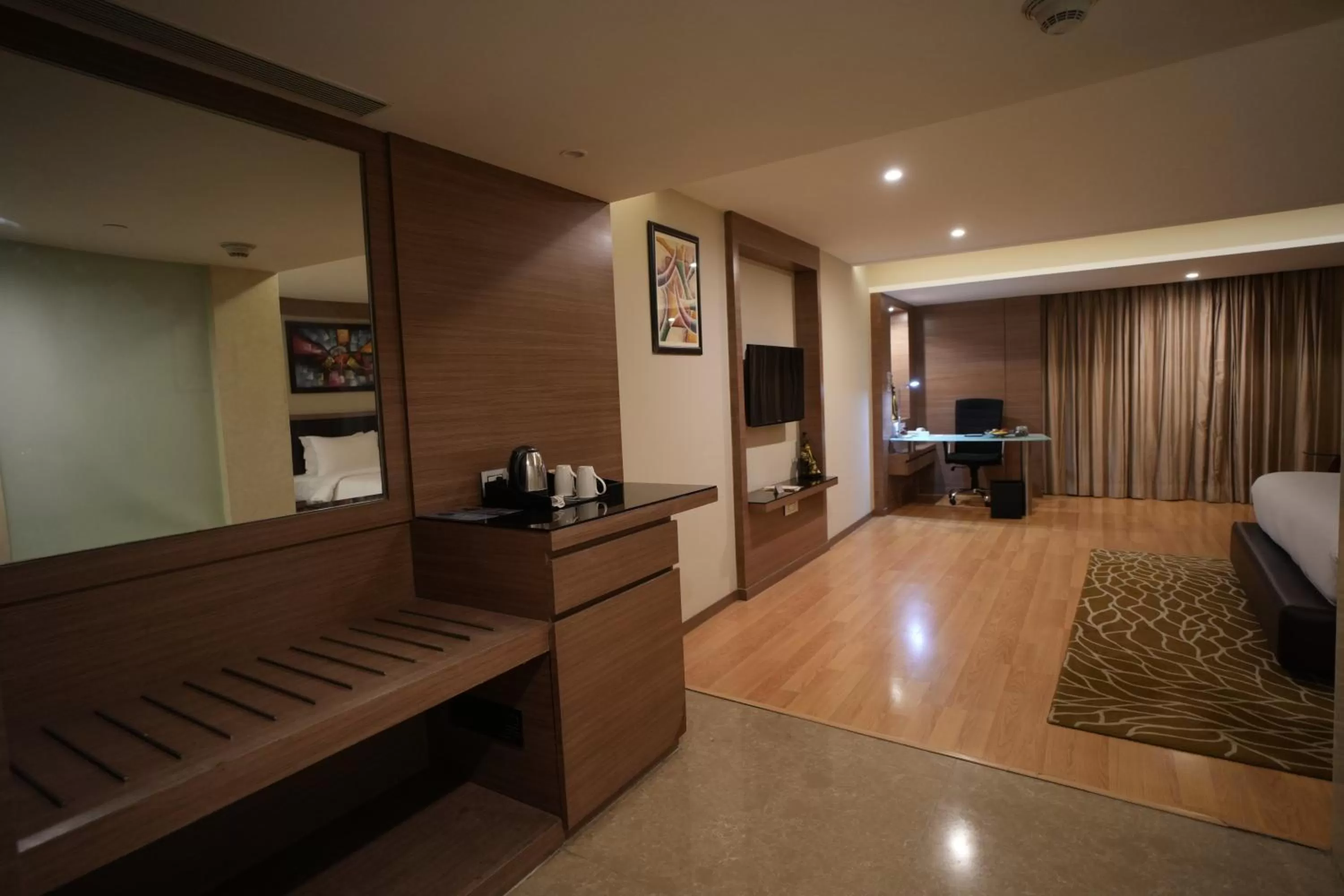 Photo of the whole room, Bed in Radisson Udaipur