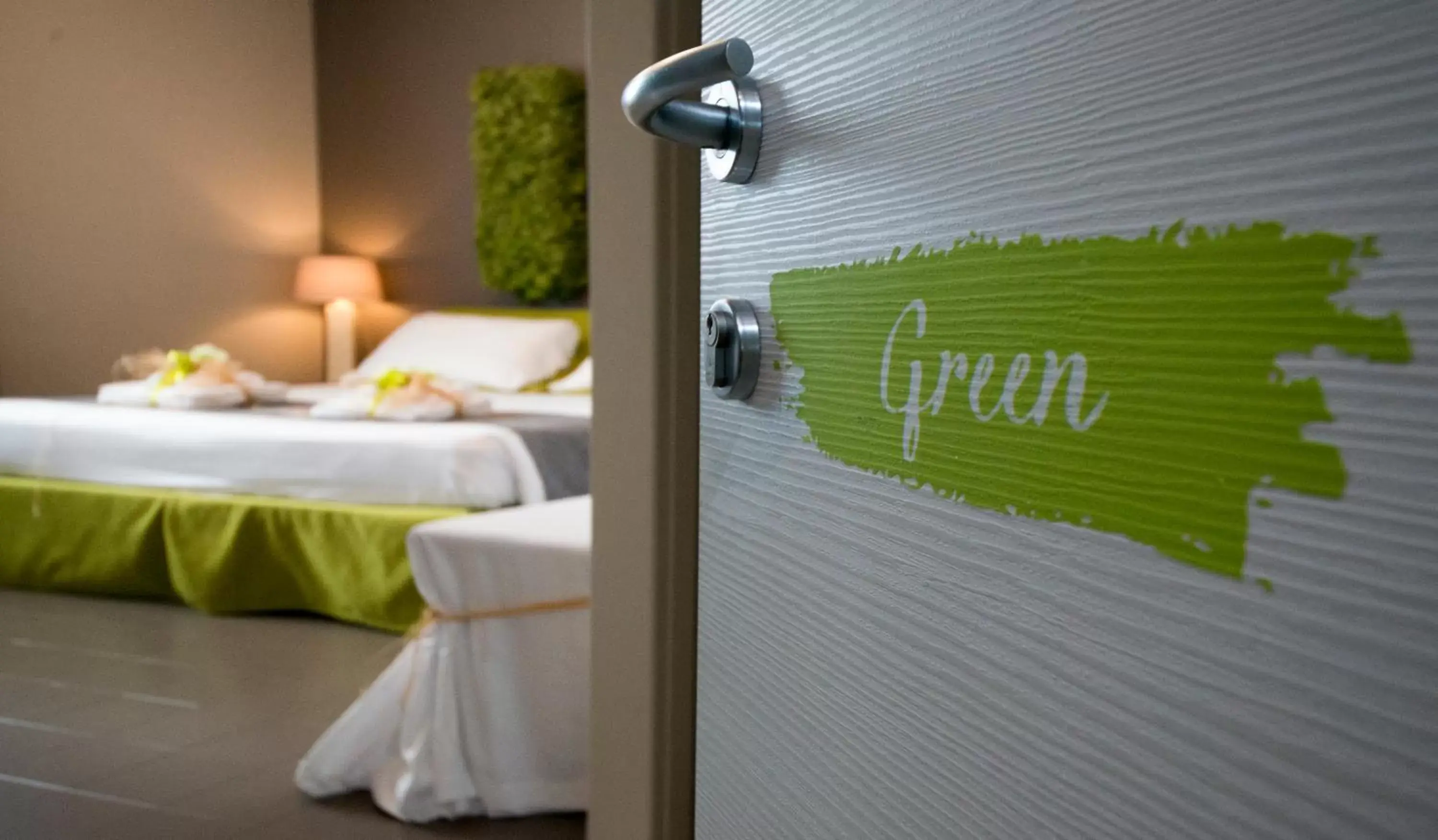 Deluxe Double Room with Bath - single occupancy in Art B&B Design Deluxe Double Room with Bath - single occupancy in Art B&B Design