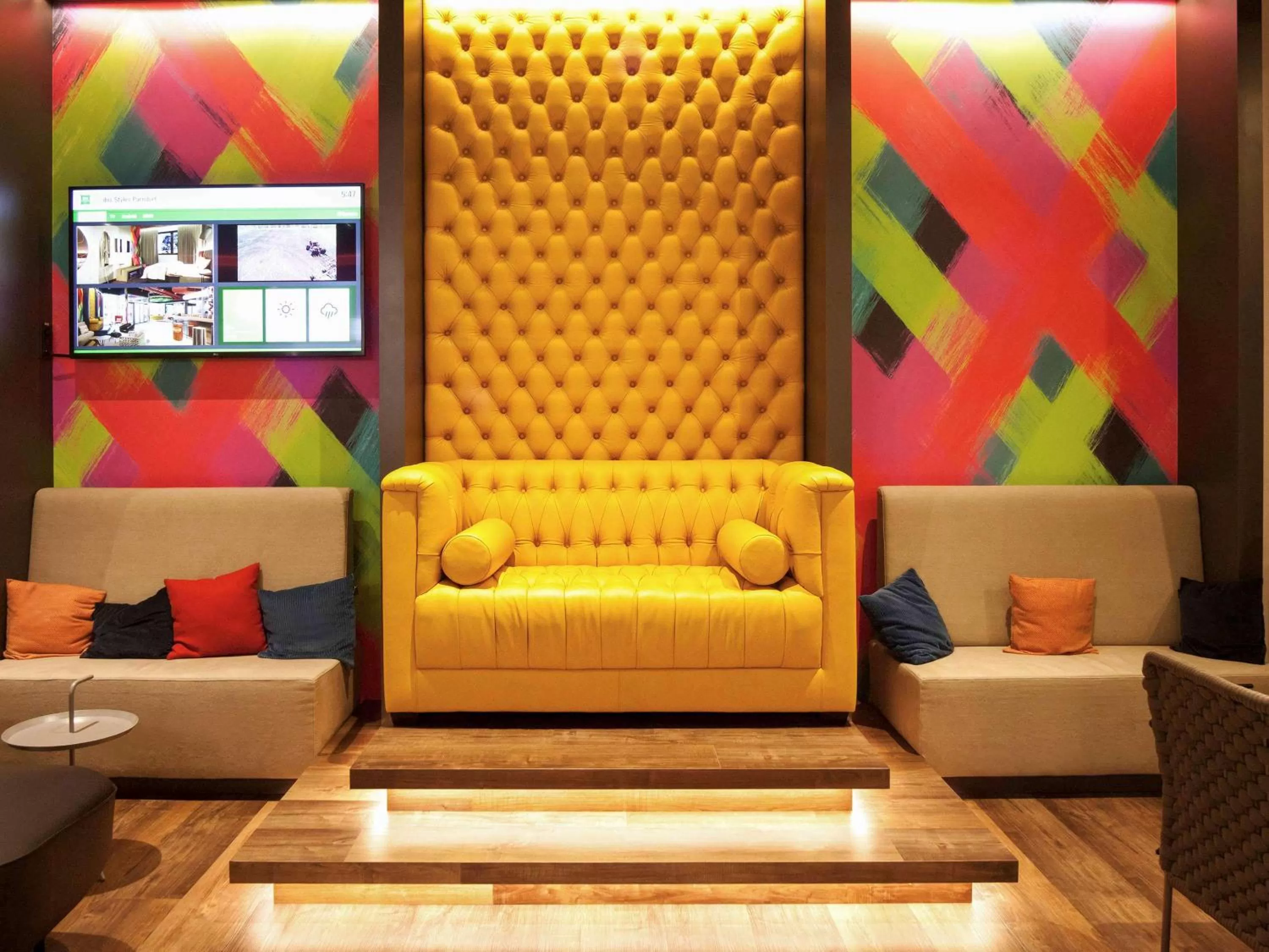 Lounge or bar in ibis Styles Parndorf Neusiedler See