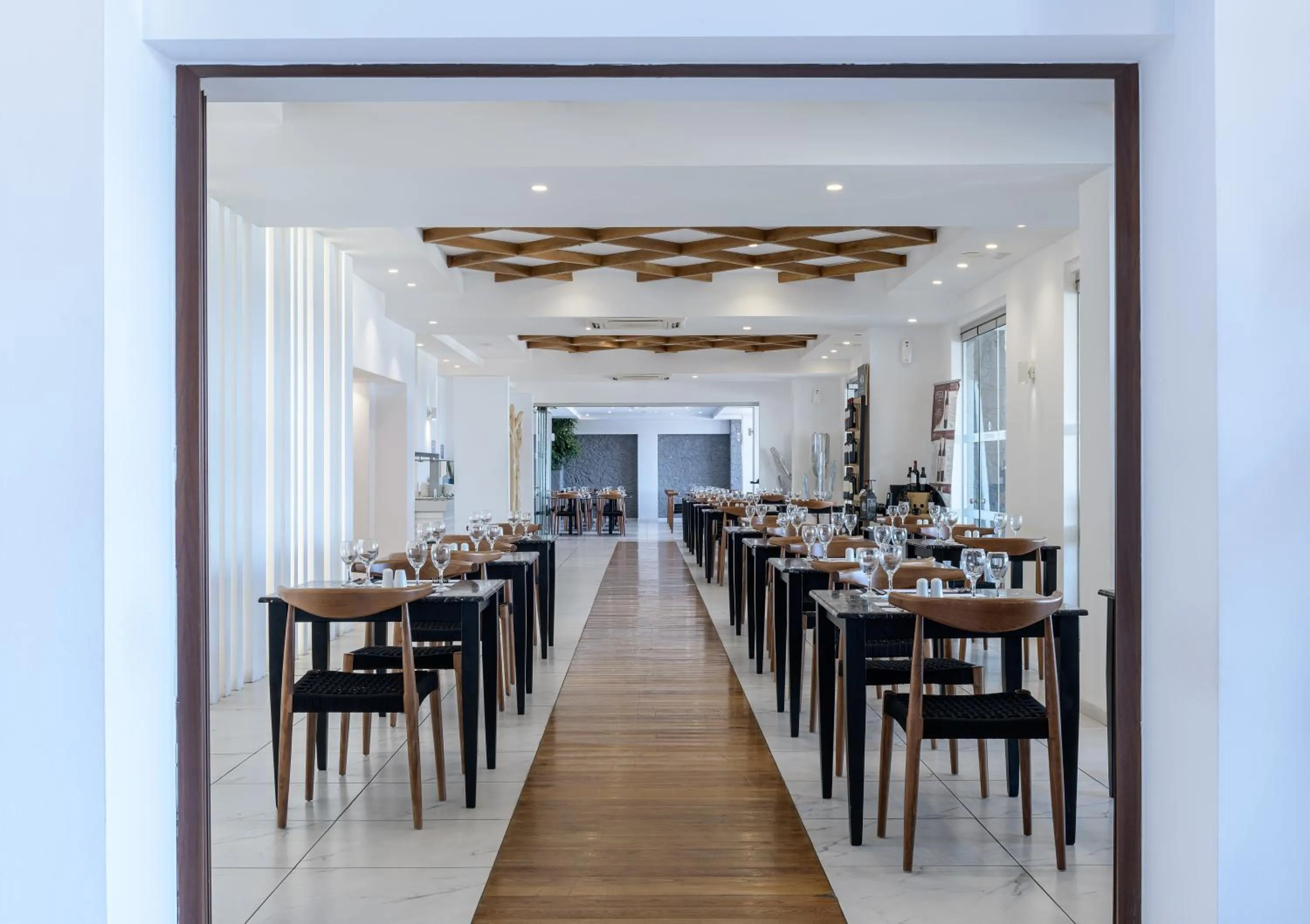 Restaurant/places to eat in Dimitra Beach Hotel & Suites