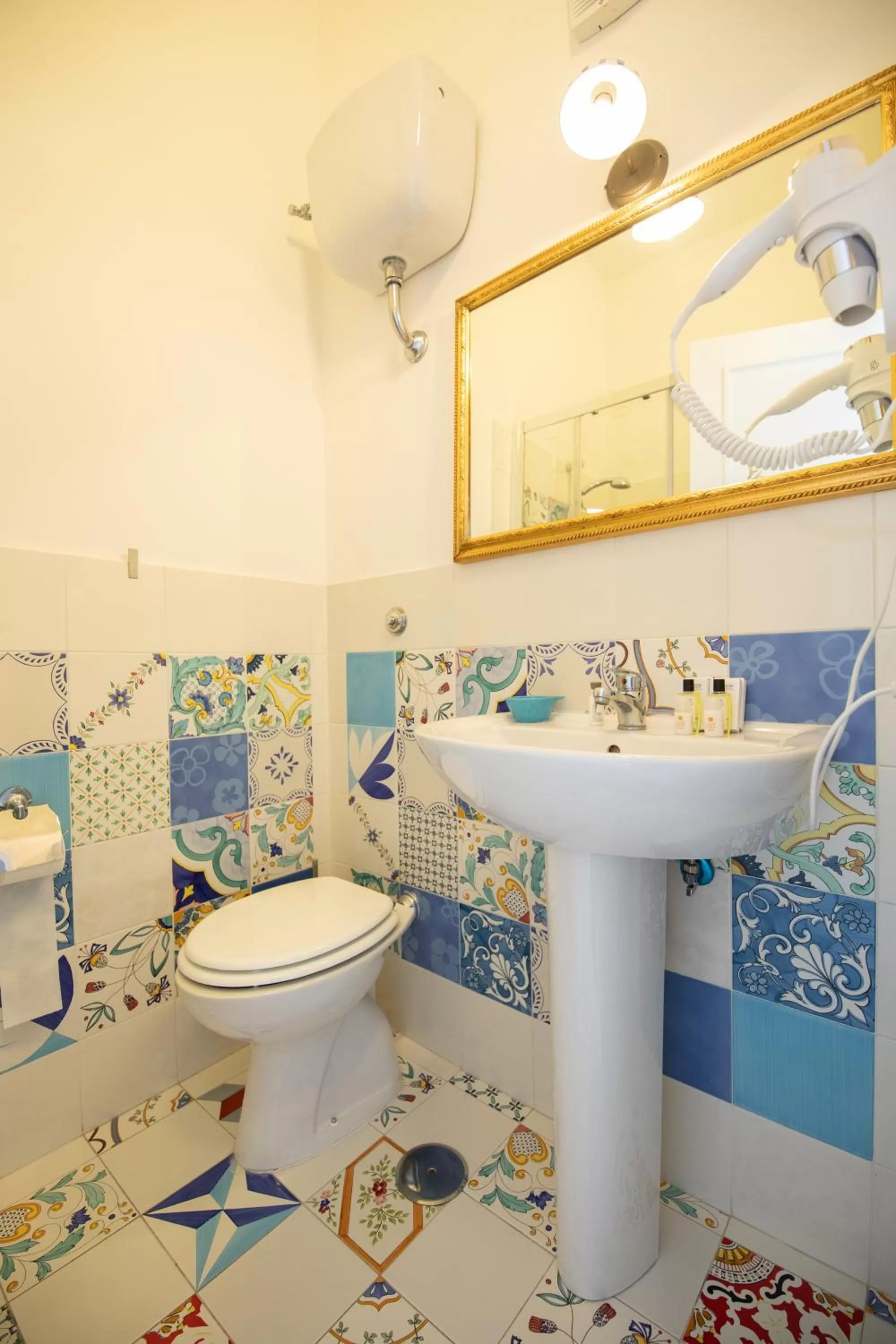 Bathroom in EFFE SUITES