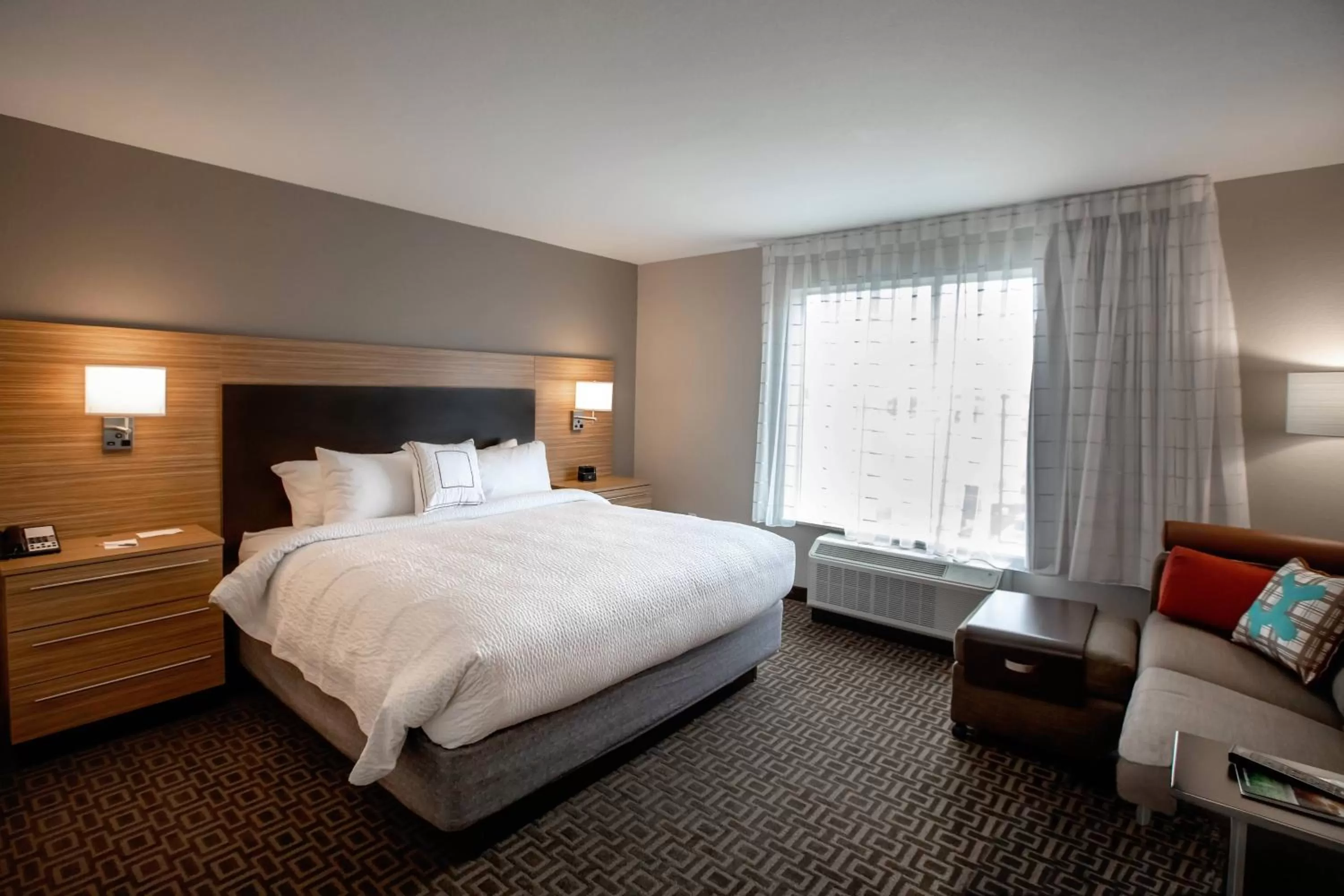 Bedroom, Bed in TownePlace Suites by Marriott Louisville Airport