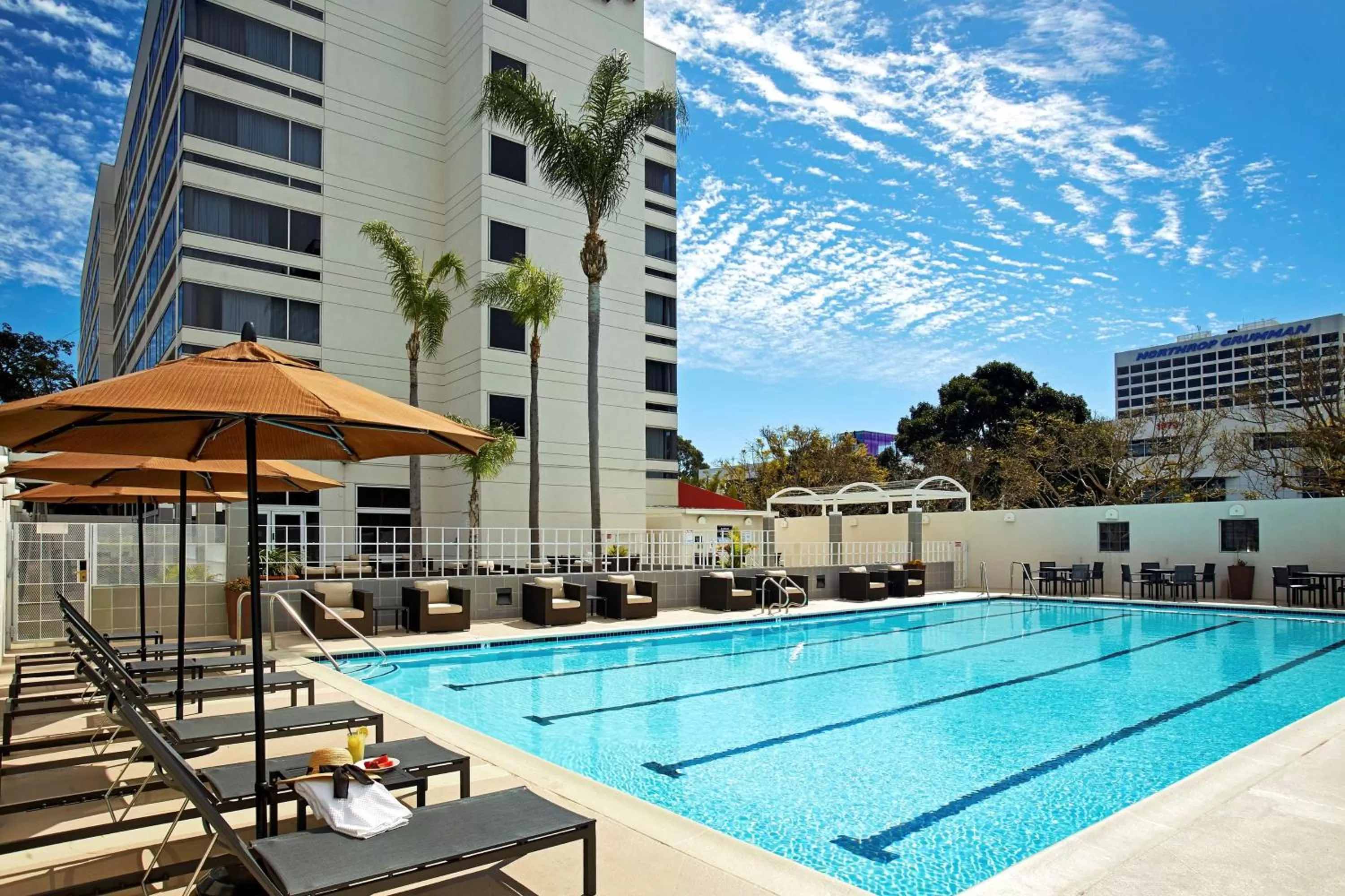 Day in DoubleTree by Hilton LAX - El Segundo