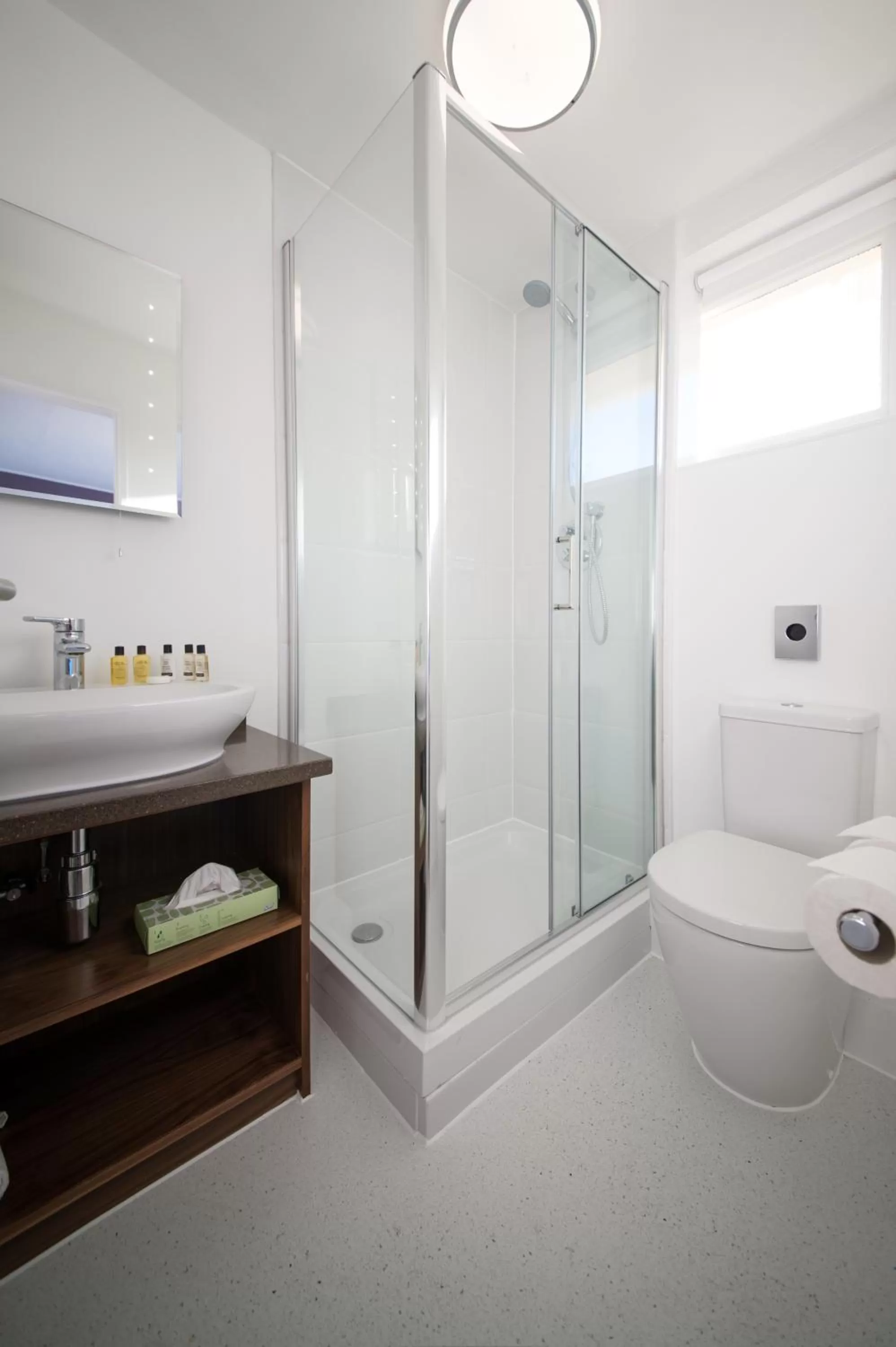 Shower, Bathroom in Toby Carvery Exeter M5 J30 by Innkeeper's Collection