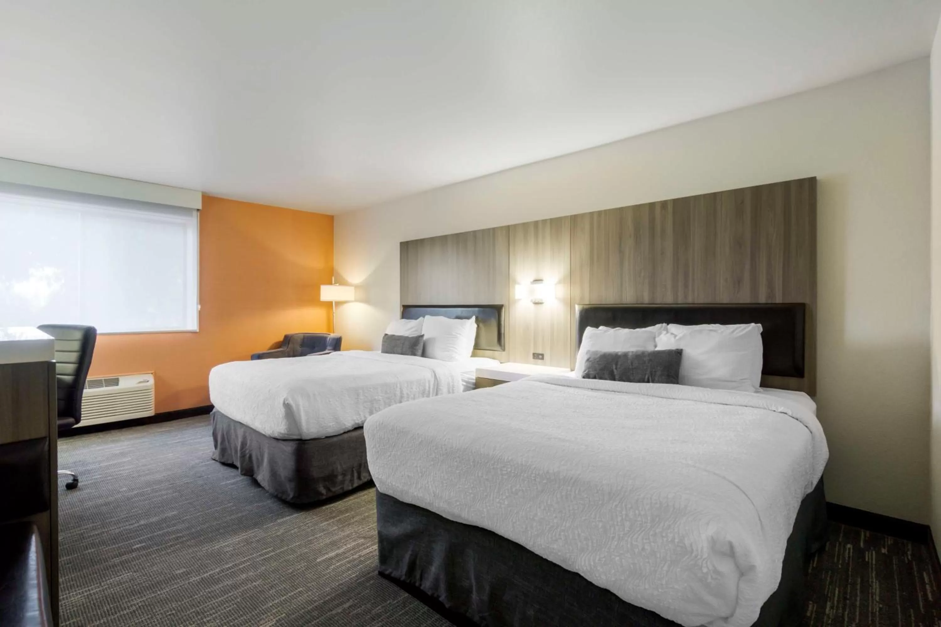 Bedroom, Bed in Best Western Plus Renton Inn