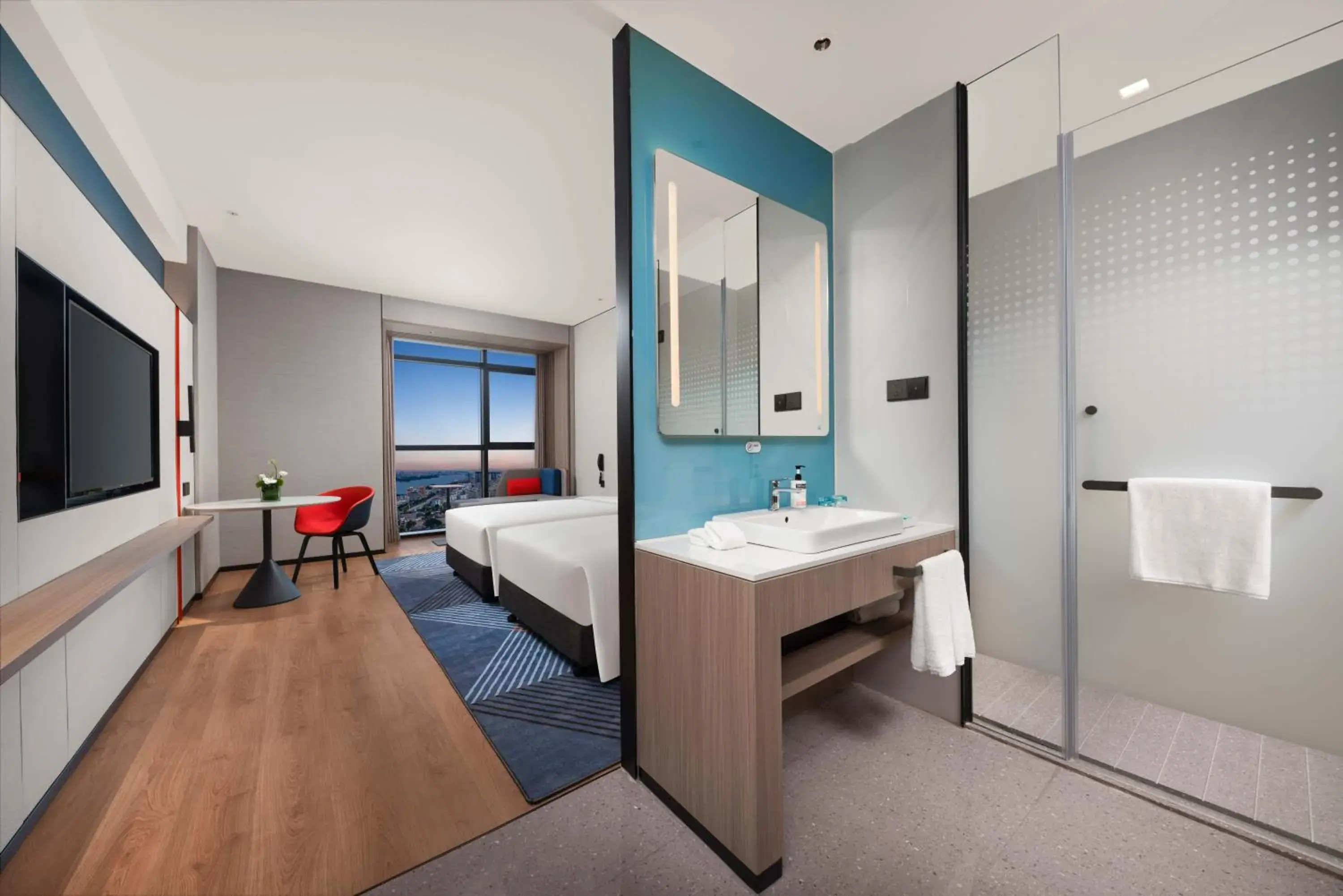 Standard Twin Room with Extra Floor Space in Holiday Inn Express Shantou Chenghai Standard Twin Room with Extra Floor Space in Holiday Inn Express Shantou Chenghai