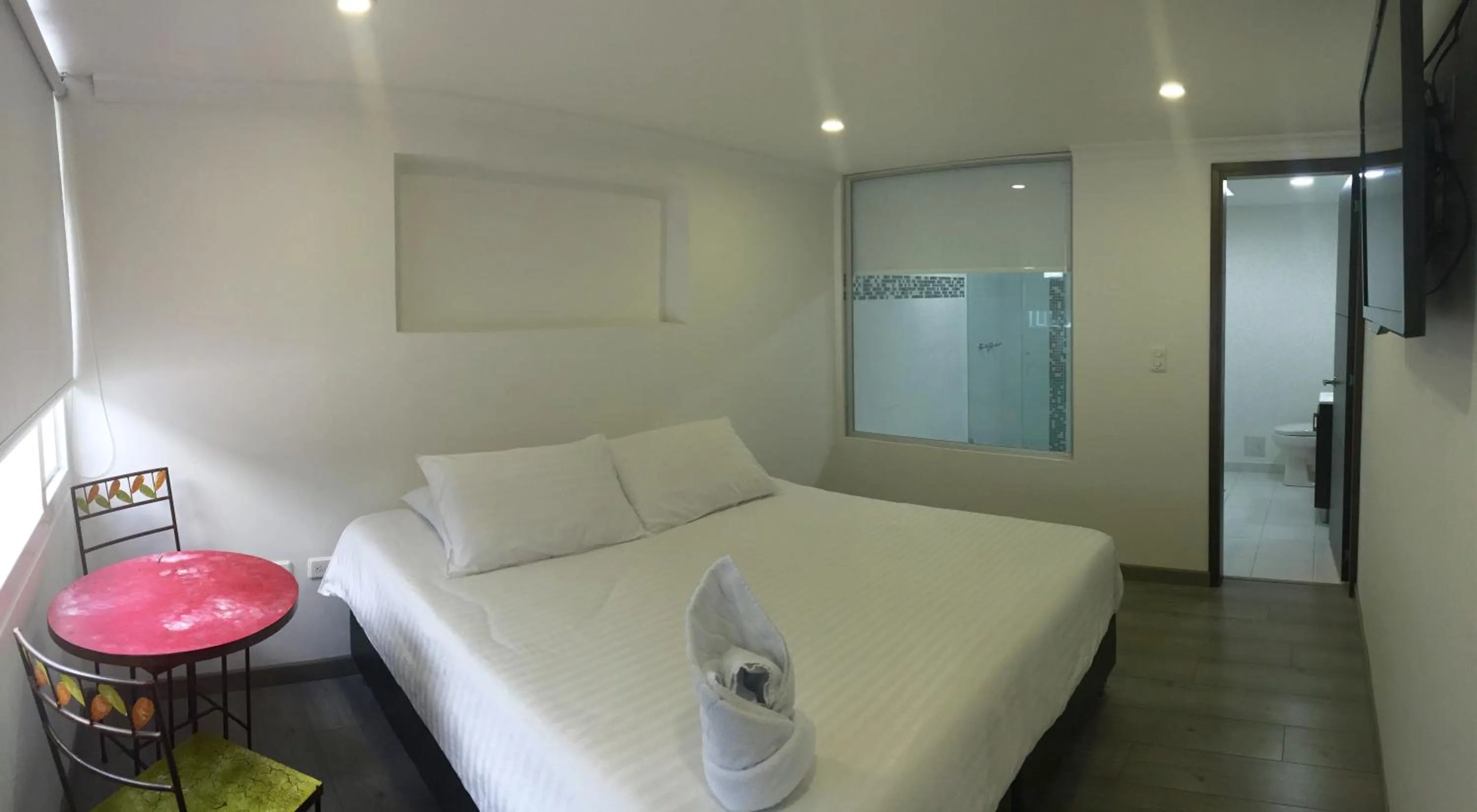 Photo of the whole room, Bed in Hotel Metro 26