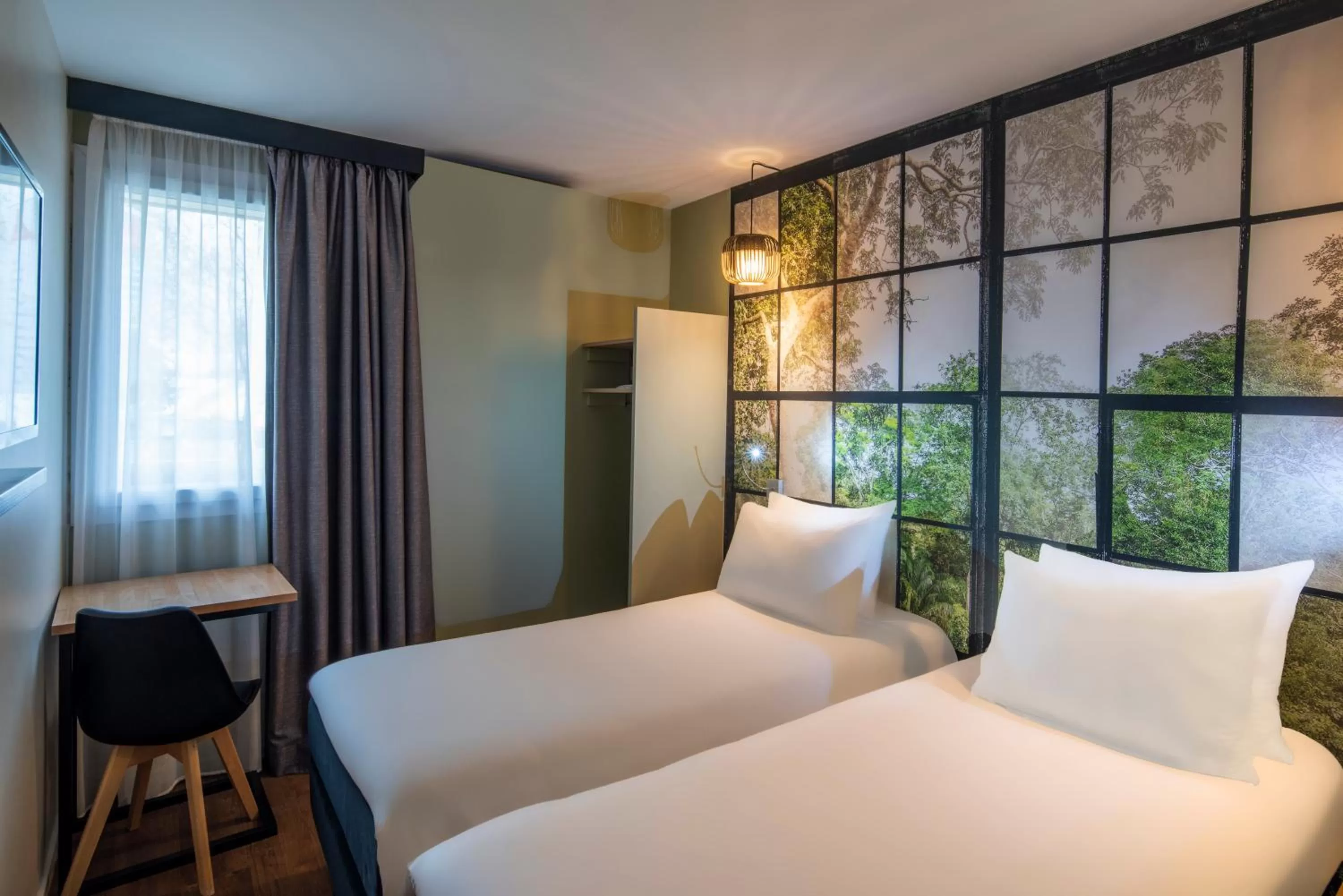 Bedroom, Bed in ibis Styles Parc des Expositions de Villepinte