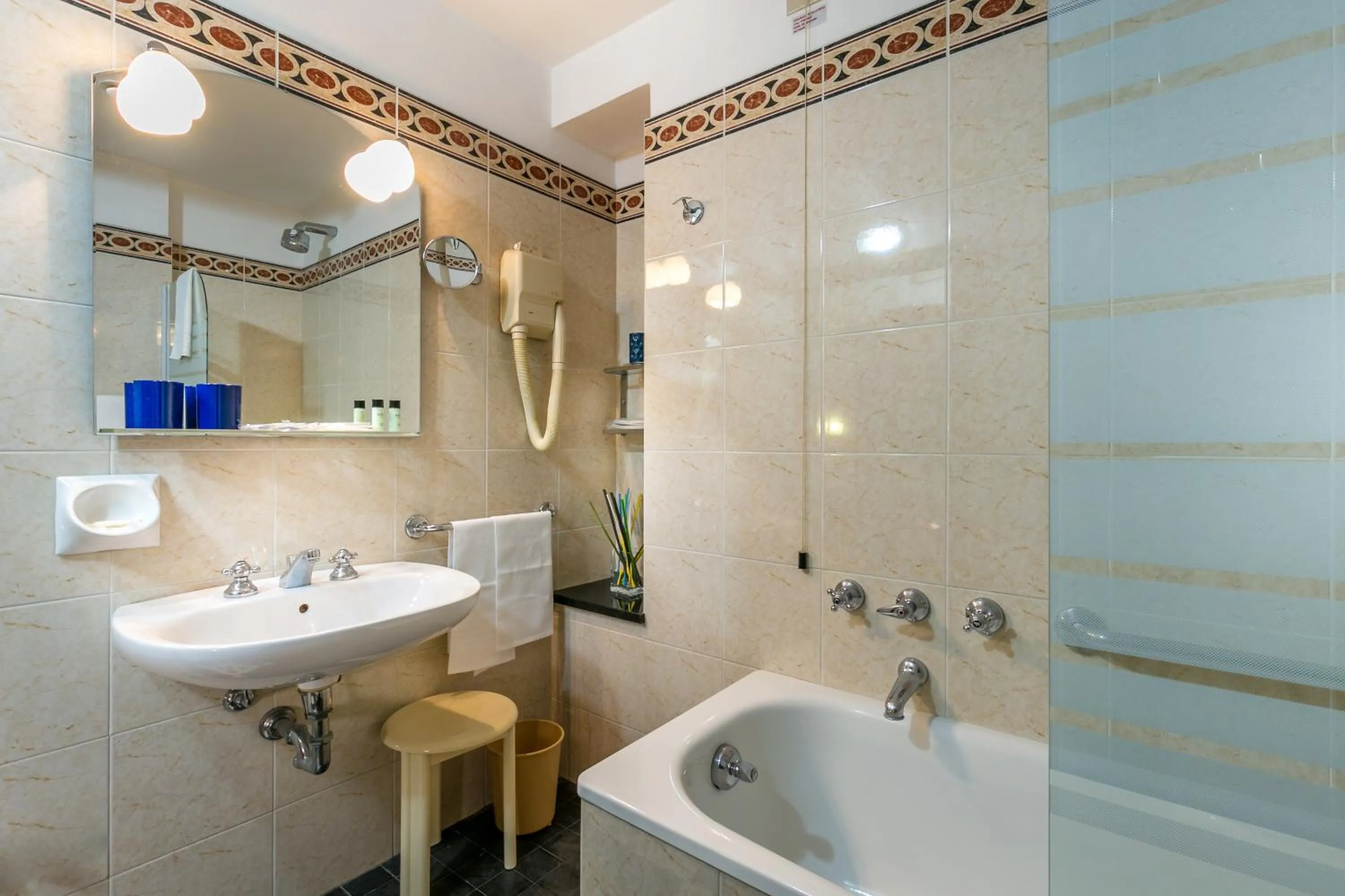 Bathroom in Hotel Collodi Firenze