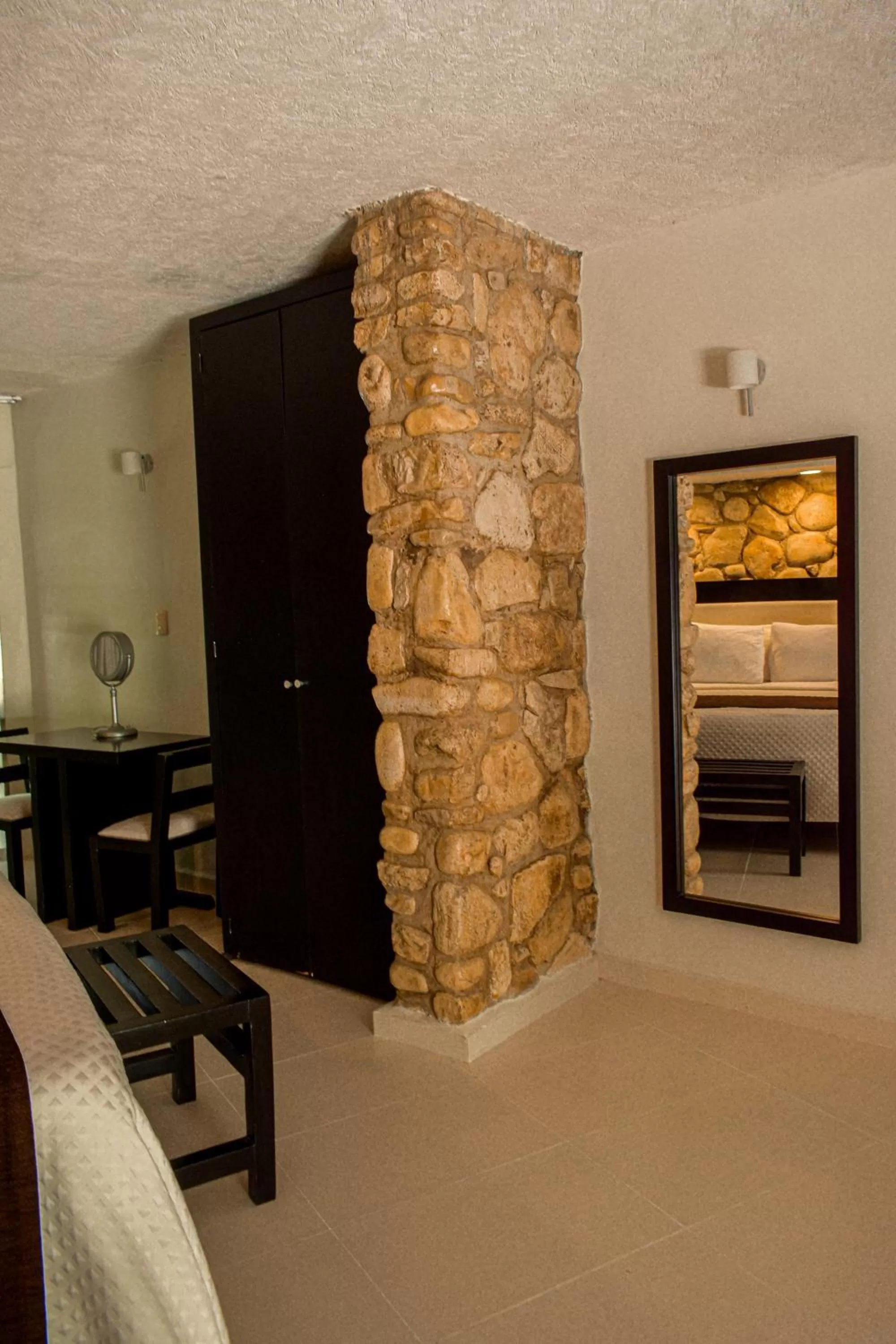 Photo of the whole room in Hotel Nututun Palenque