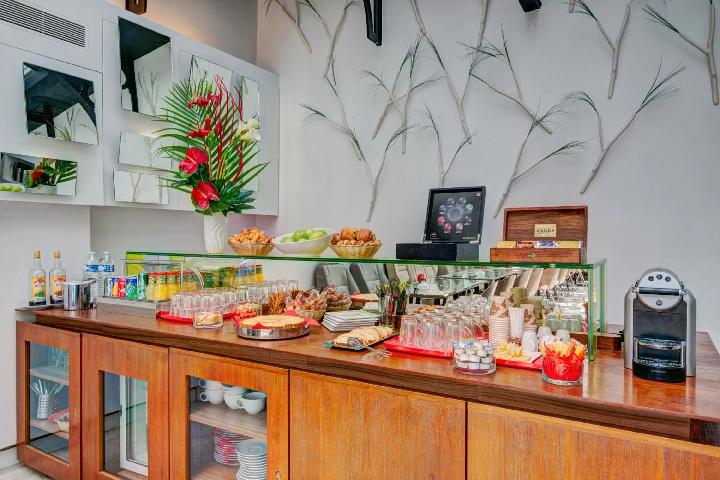 Restaurant/places to eat in Hotel Joyce - Astotel