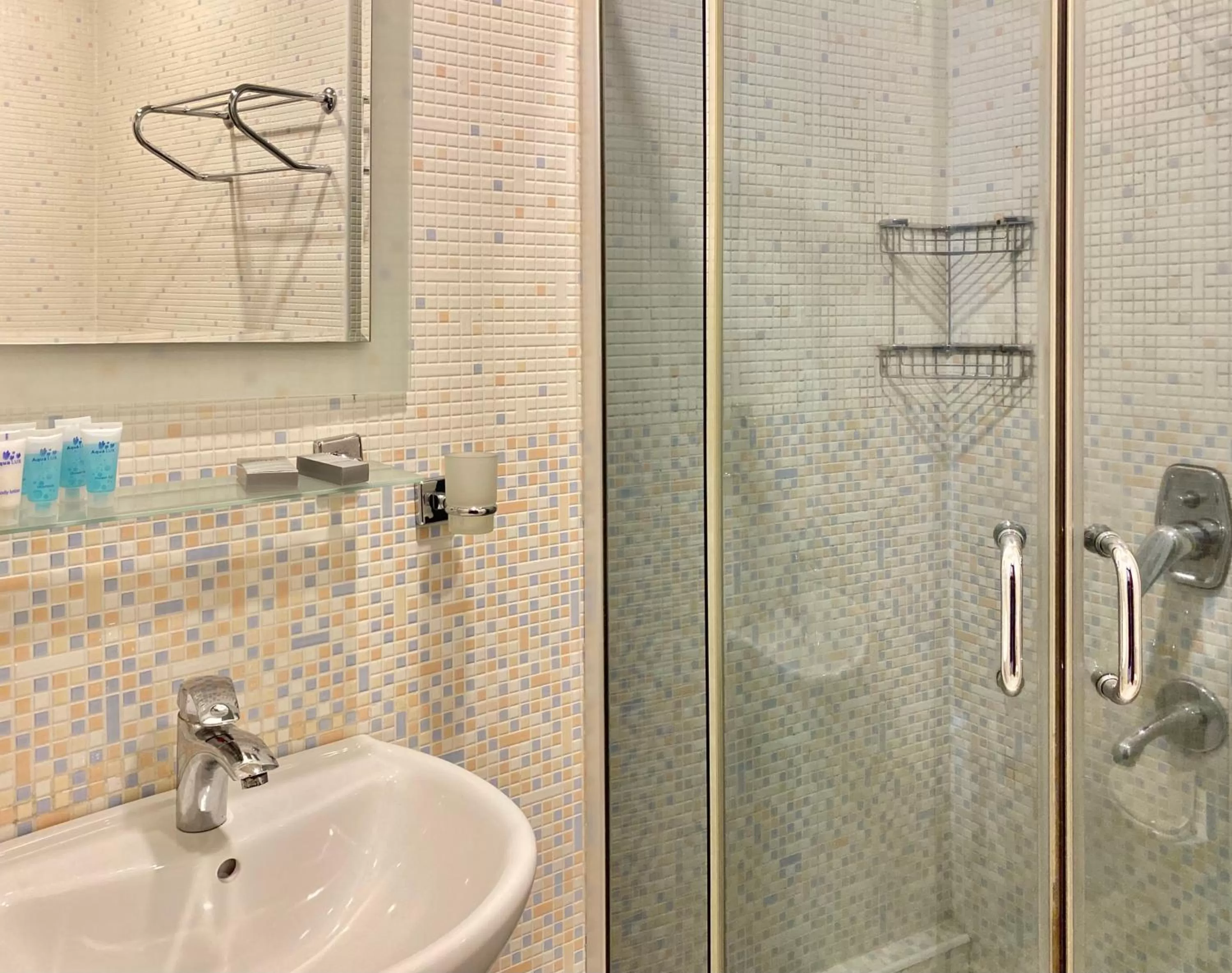 Bathroom in Boutique Hotel O. Galogre