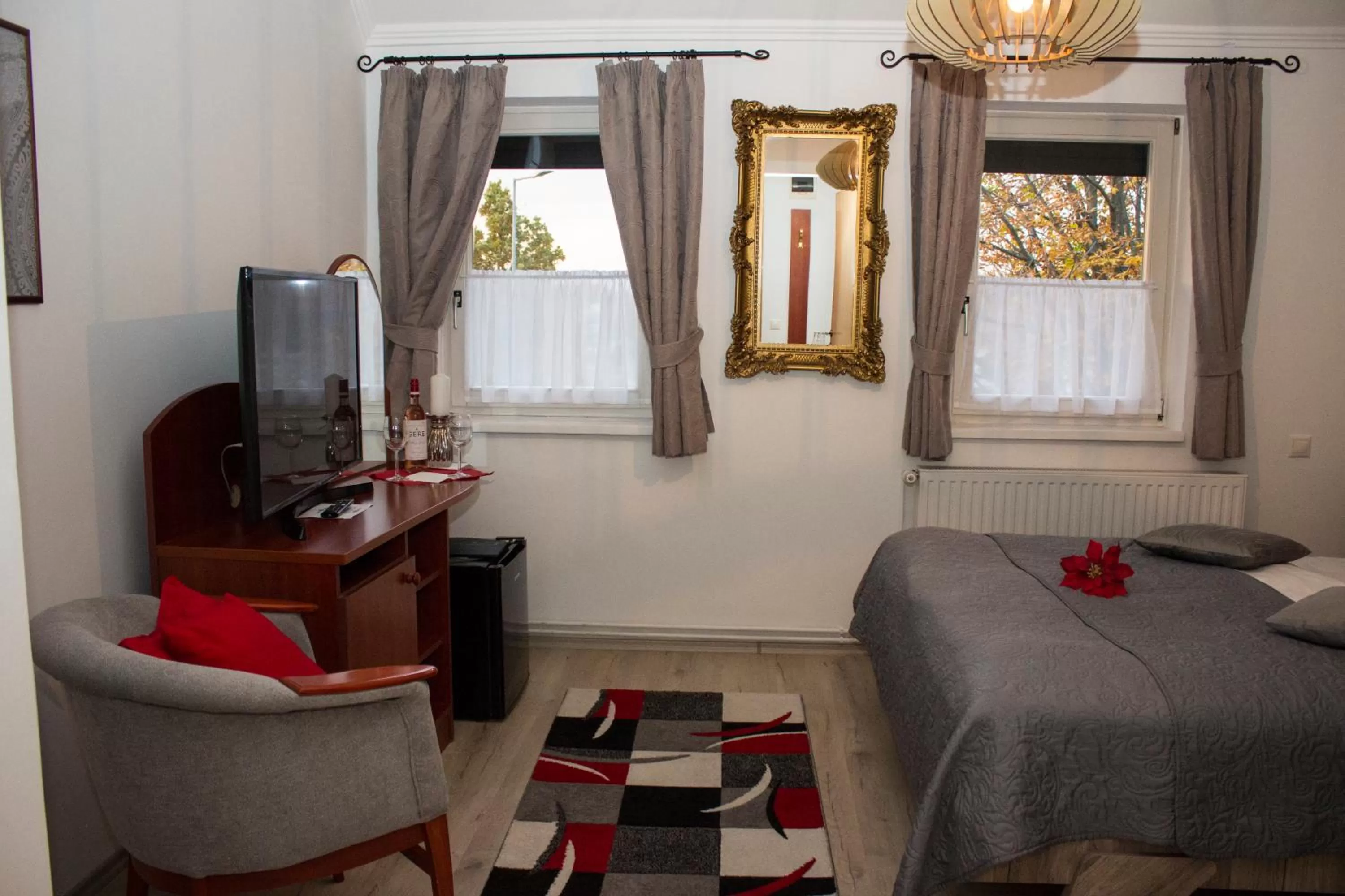 TV/Entertainment Center in Vadász Panzió és Étterem