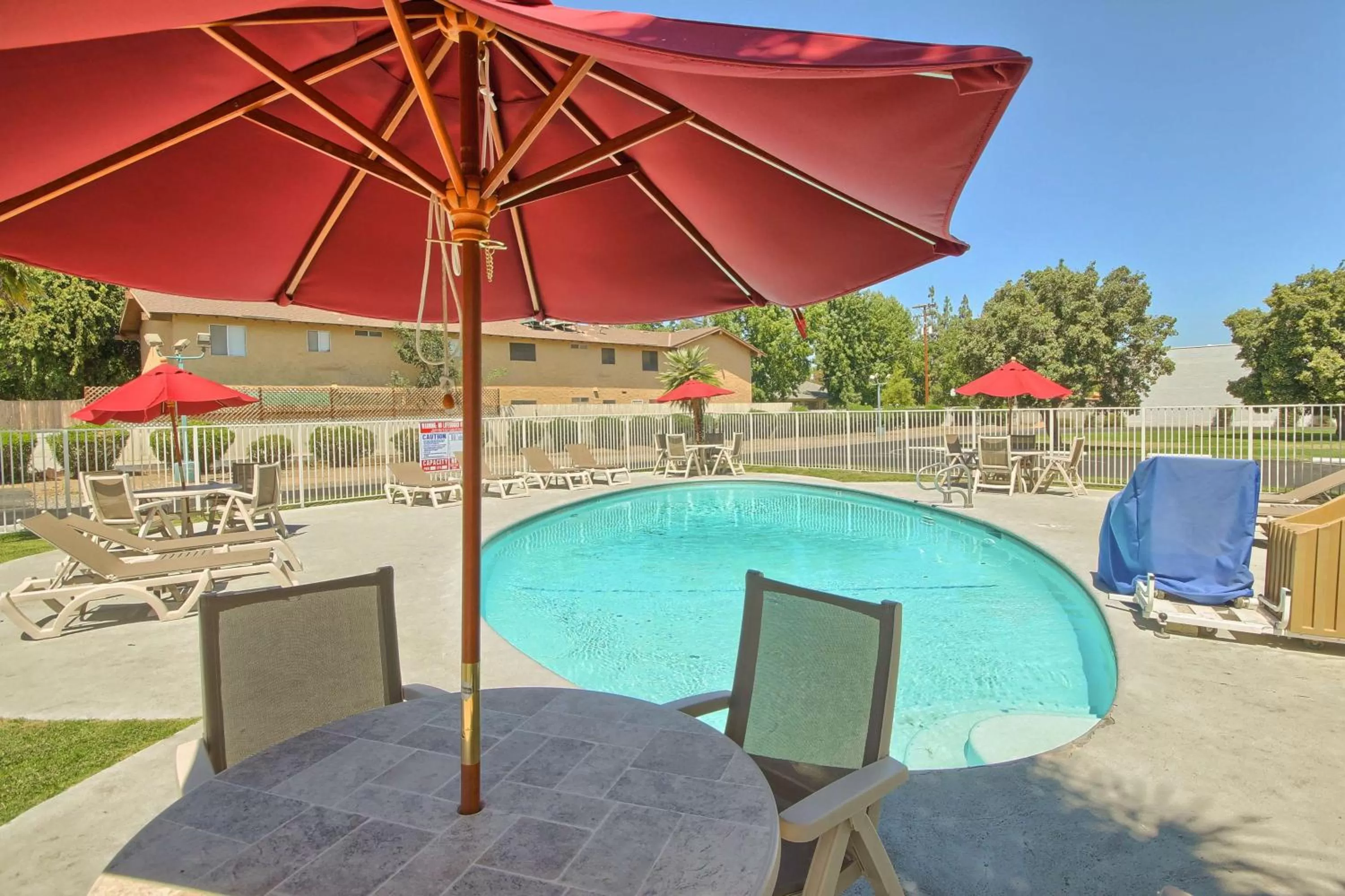 Pool view in Motel 6-Fresno, CA - Blackstone North