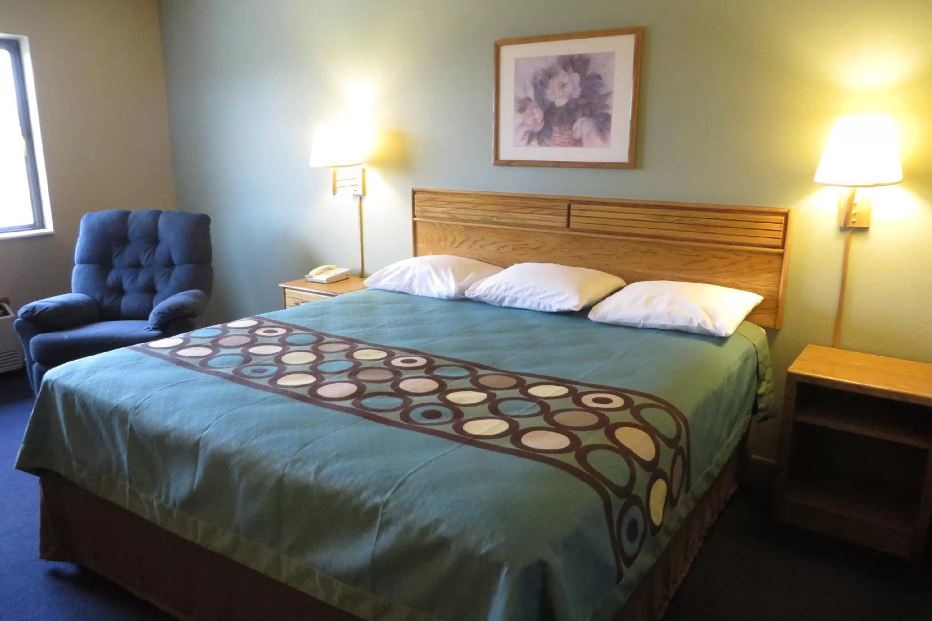 Bed in Super 8 by Wyndham Macomb