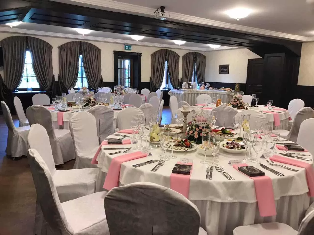 Banquet/Function facilities, Banquet Facilities in Hotel - Bar Grafaite