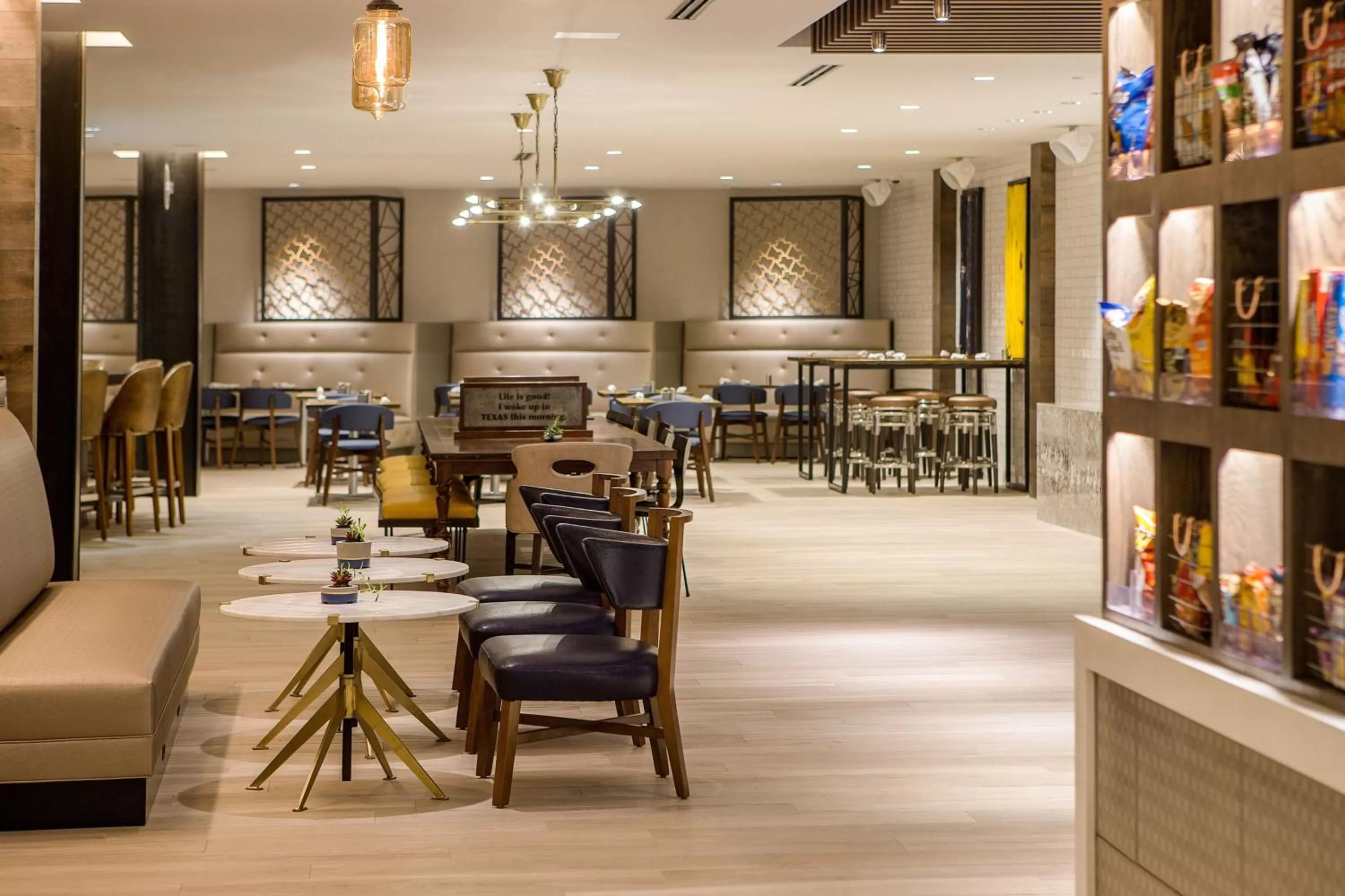 Restaurant/Places to Eat in Cambria Hotel Southlake DFW North