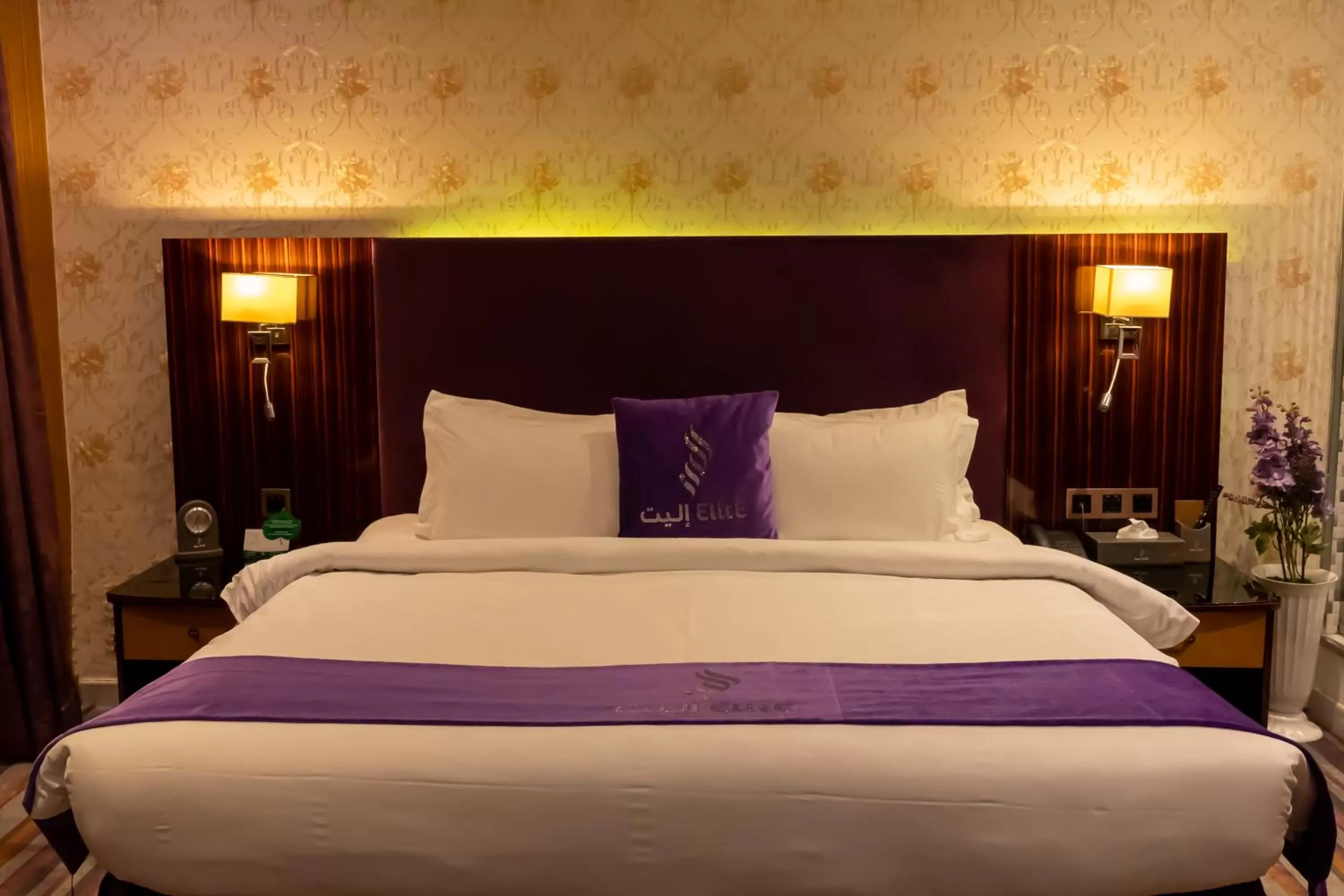 Bed in Elite Al Hamra - Al Cornich