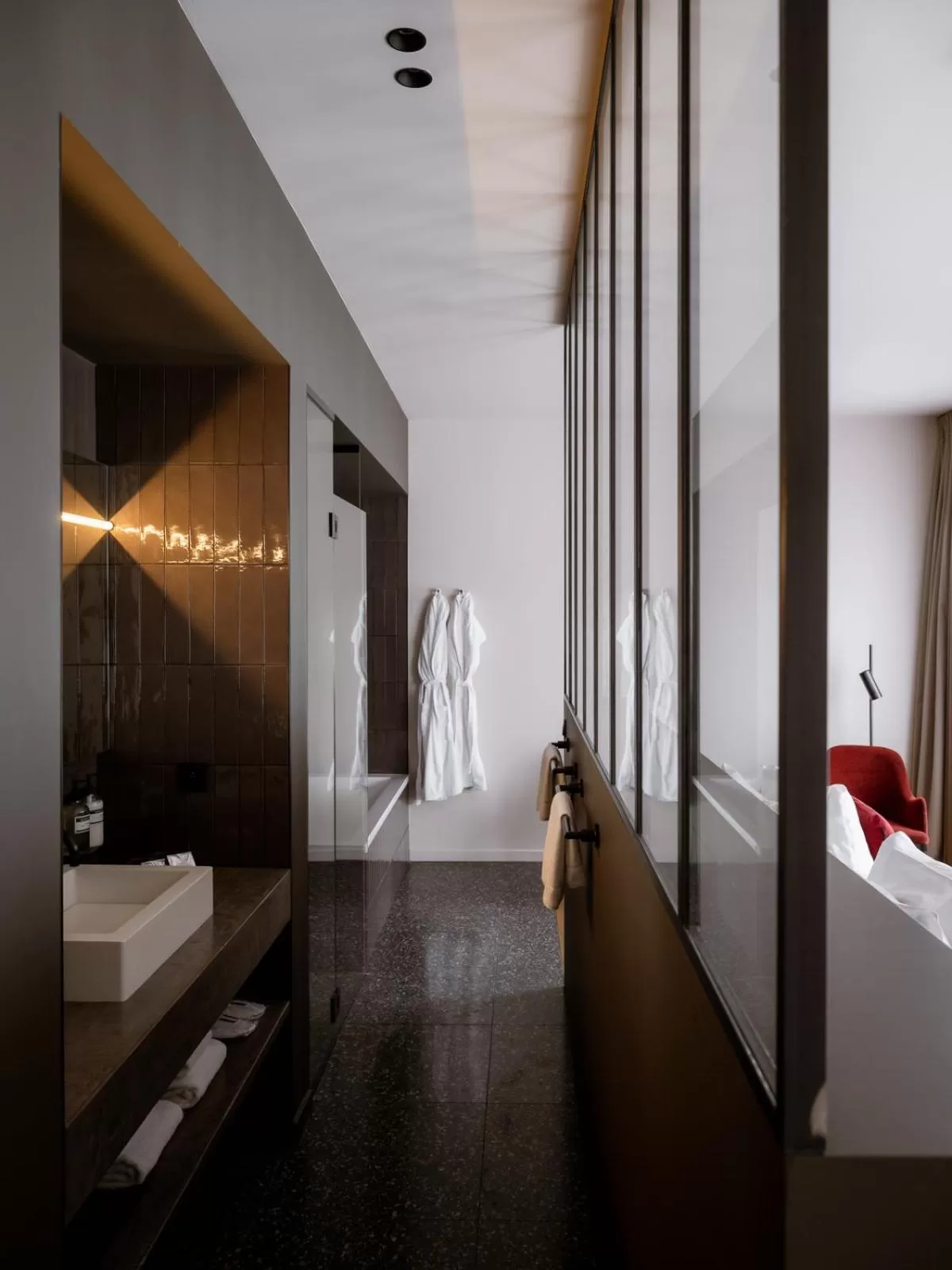 Bathroom, Bed in U Eat & Sleep Antwerp