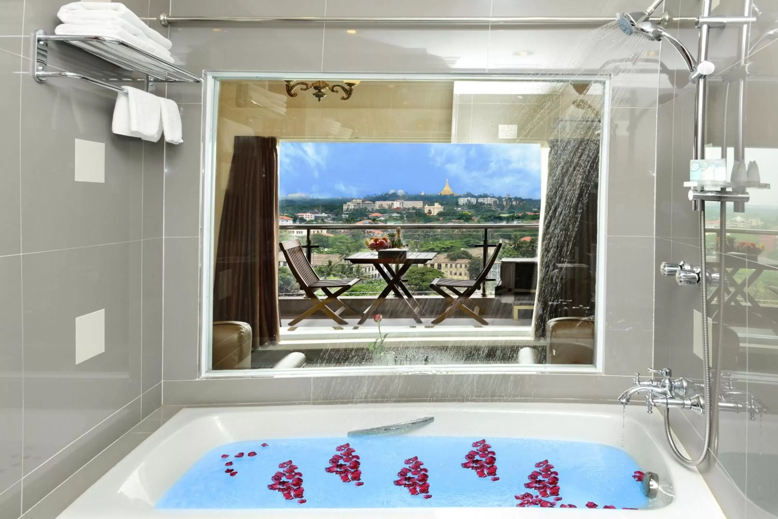 Junior Suite in Hotel Grand United - Ahlone Branch Junior Suite in Hotel Grand United - Ahlone Branch