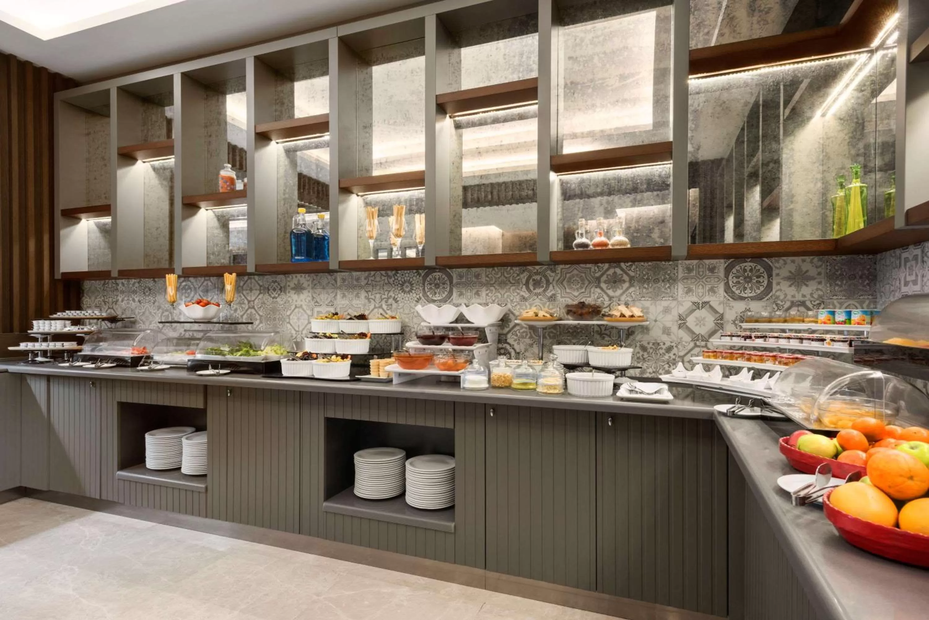 Restaurant/places to eat in Ramada By Wyndham Nilufer Bursa