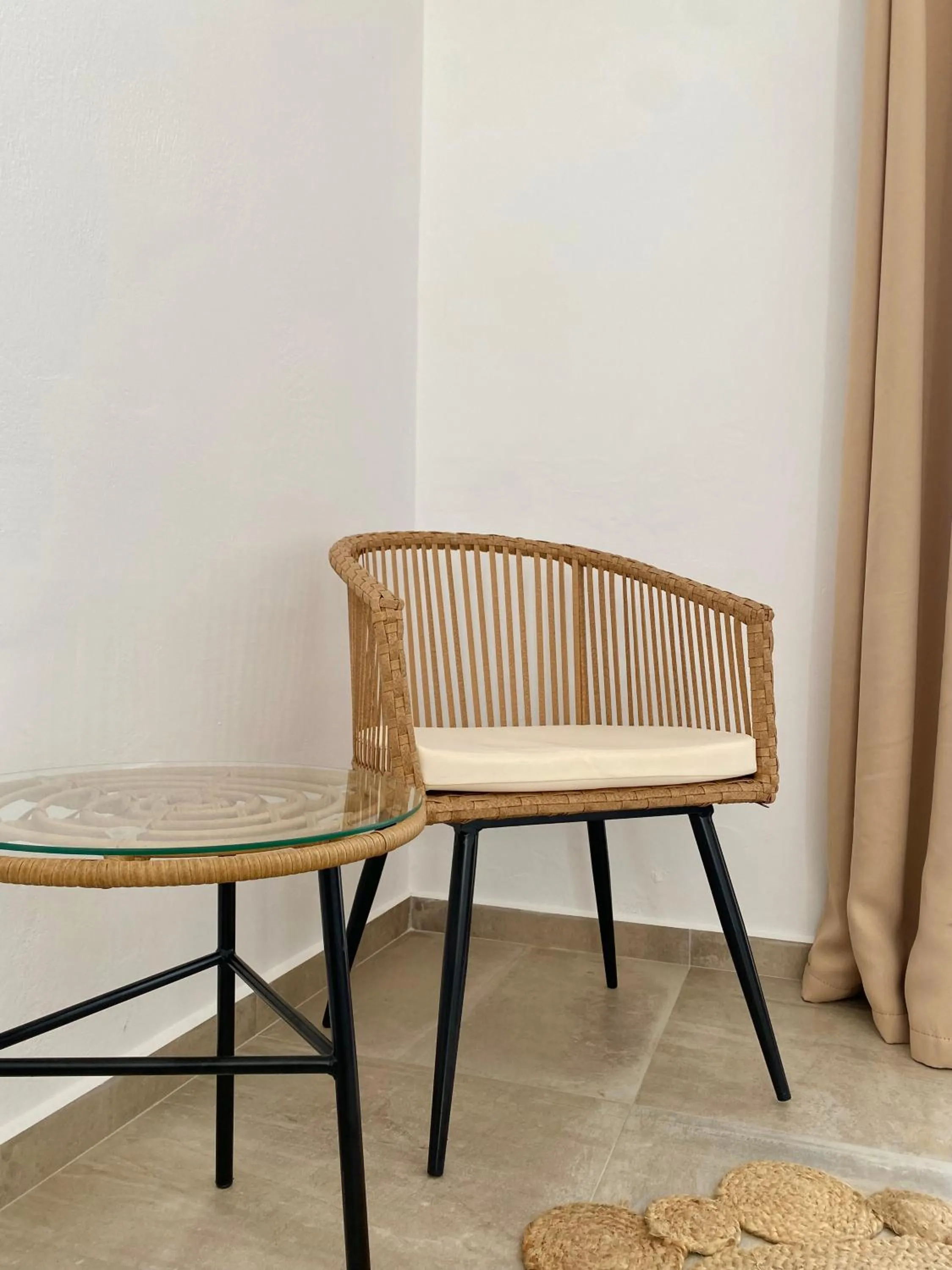 Seating area in Fikas Hotel