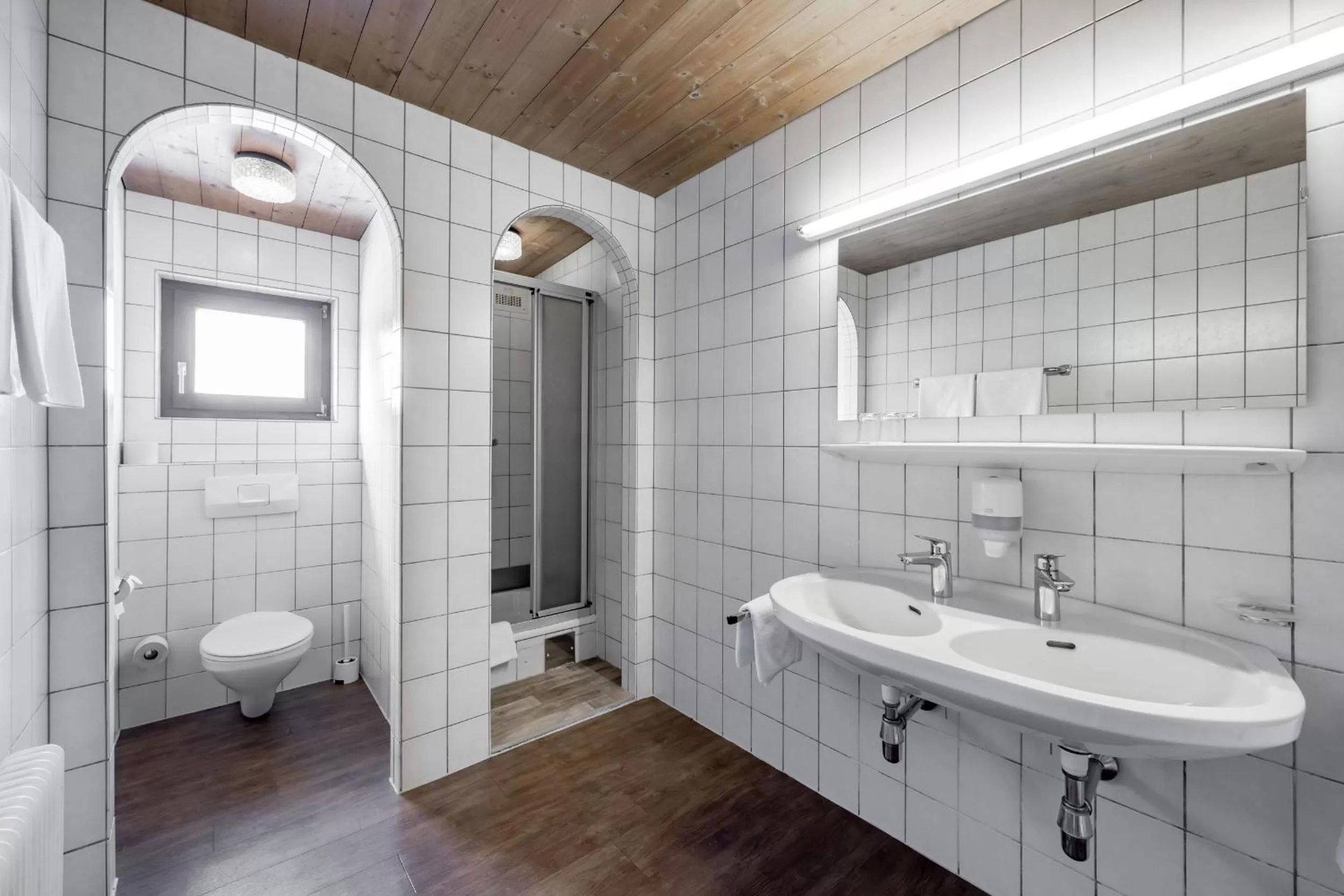 Bathroom in Gasthof Schroll