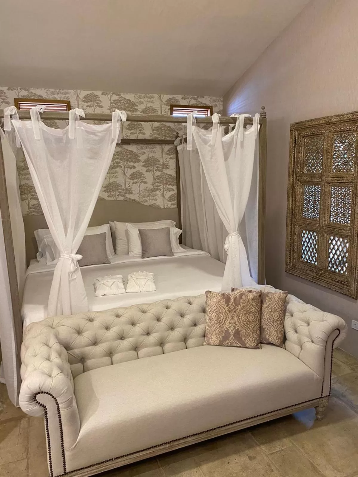 King Suite with Pool View in Alko Hotel Casa Nispero