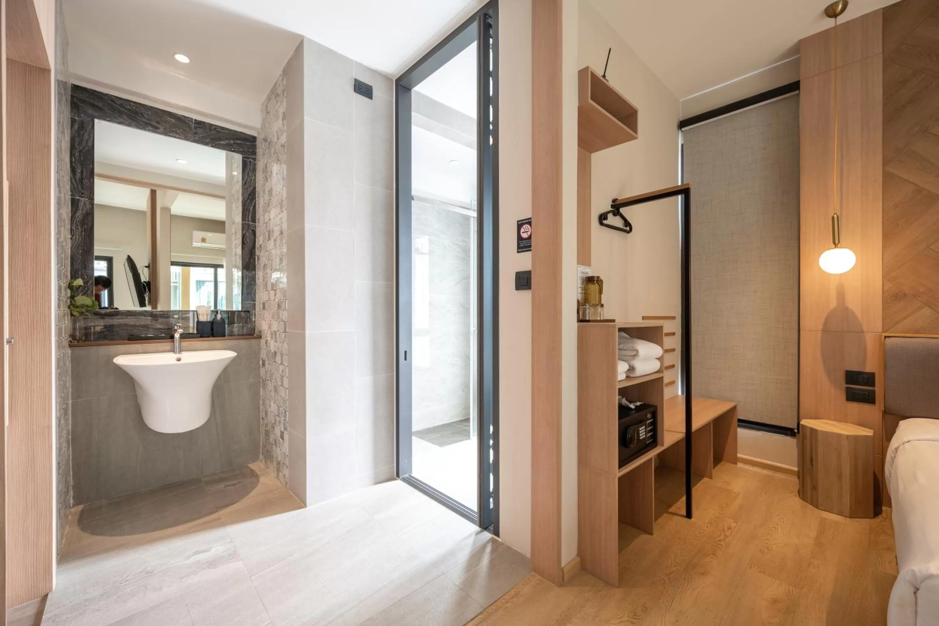 Bathroom, Bed in SHAN Villas Sukhumvit ฌานวิลล่า สุขุมวิท