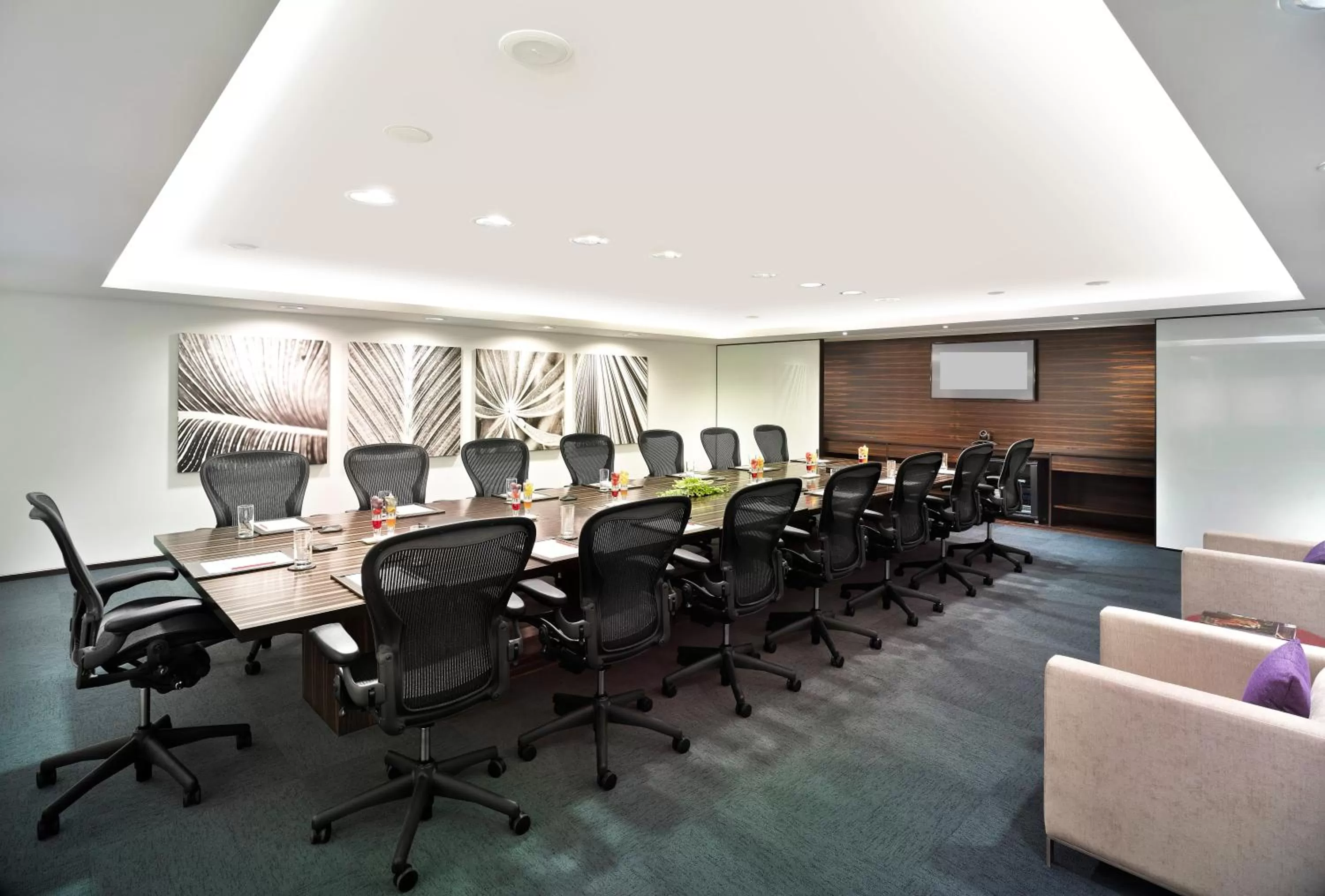 Vivanta Chennai IT Expressway OMR