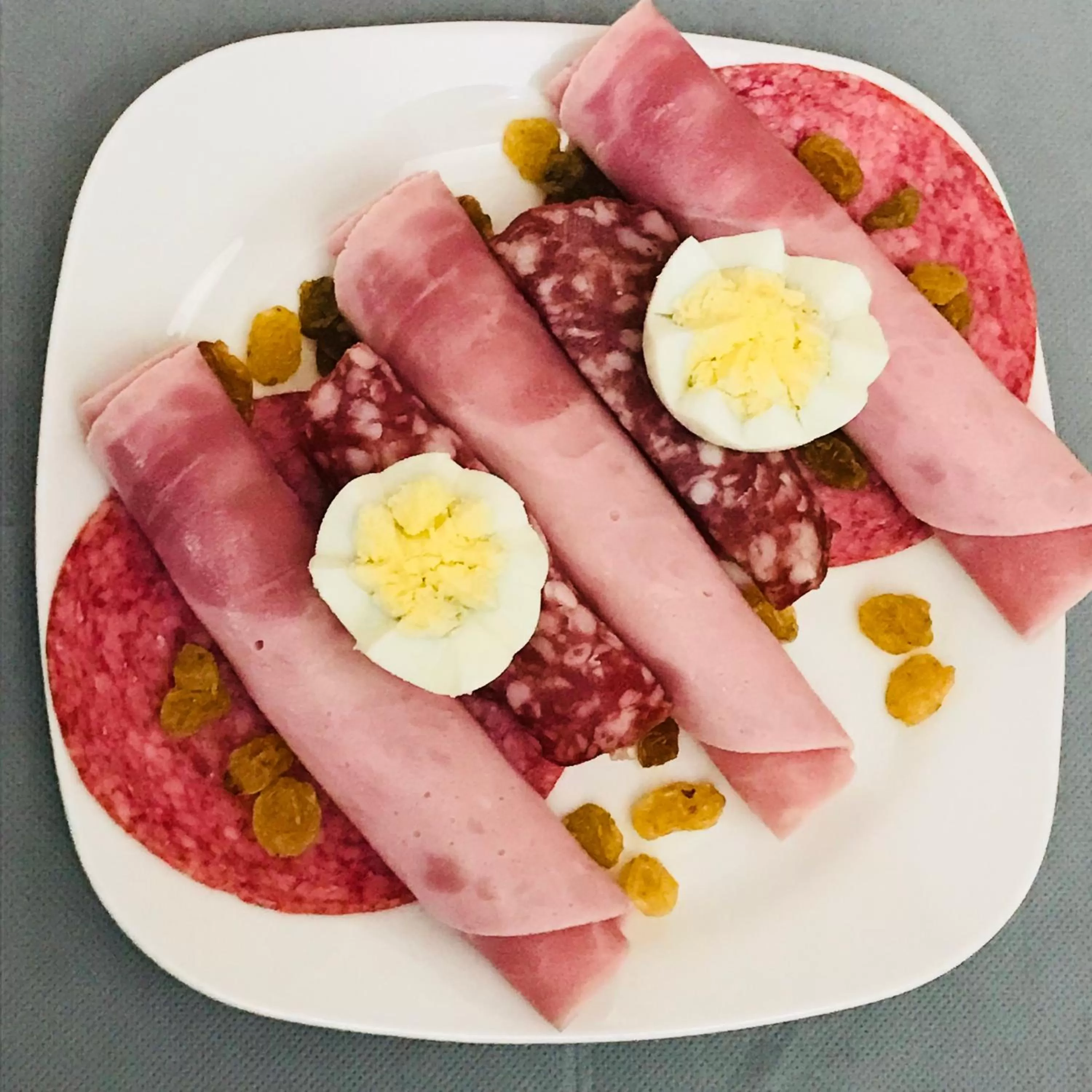 Food and drinks in Hôtel Cecyl Reims Centre