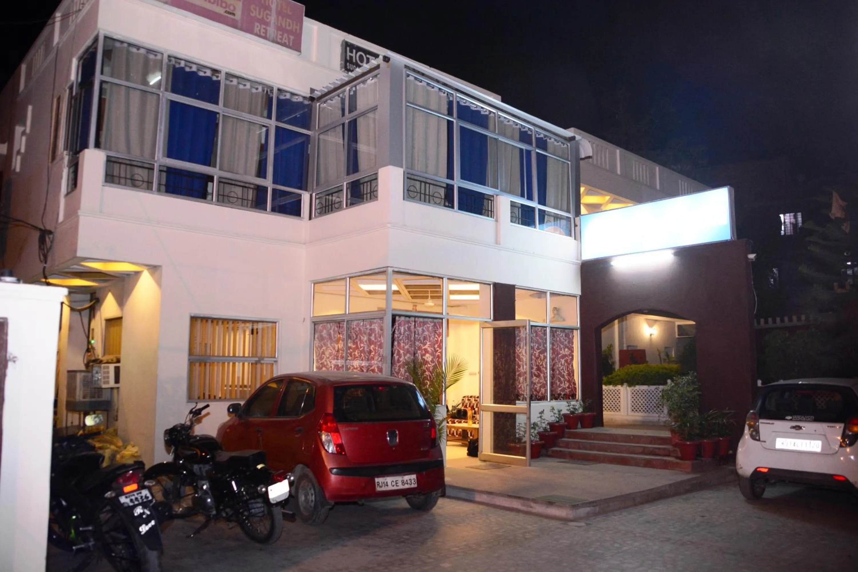 Property building in Hotel Sugandh Retreat- Near Sindhi Camp Bus station