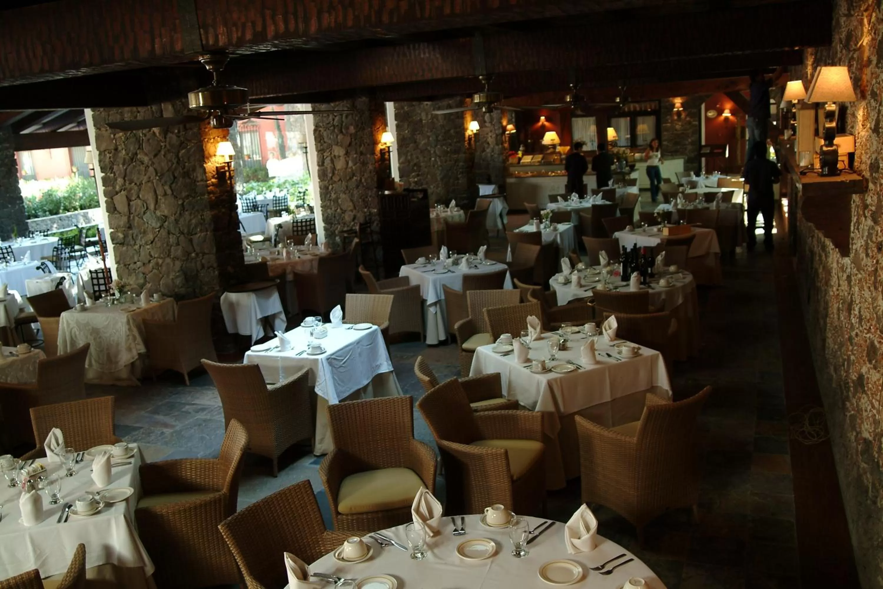 Restaurant/places to eat in Hacienda Jurica by Brisas