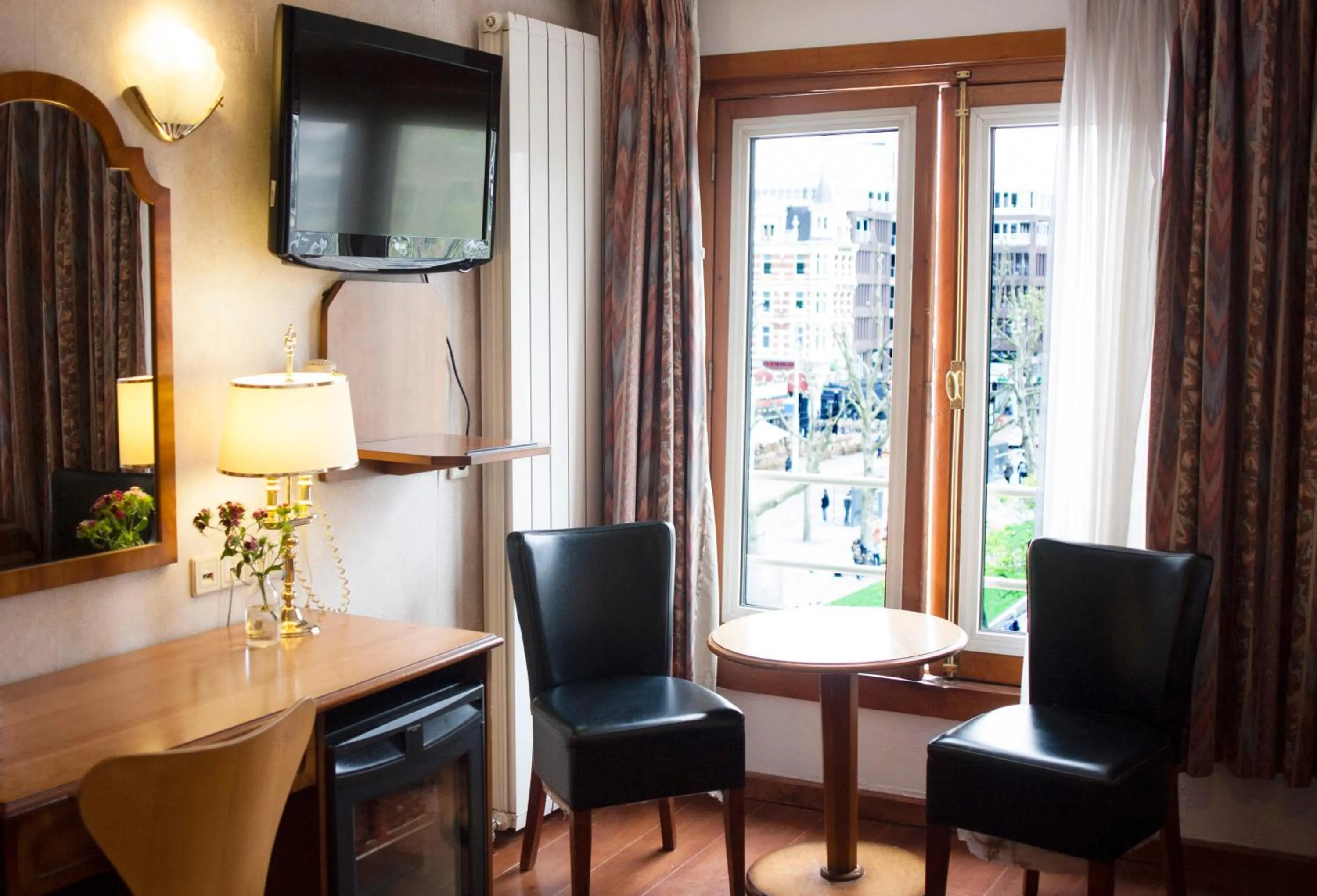 Decorative detail in Hotel Atlanta