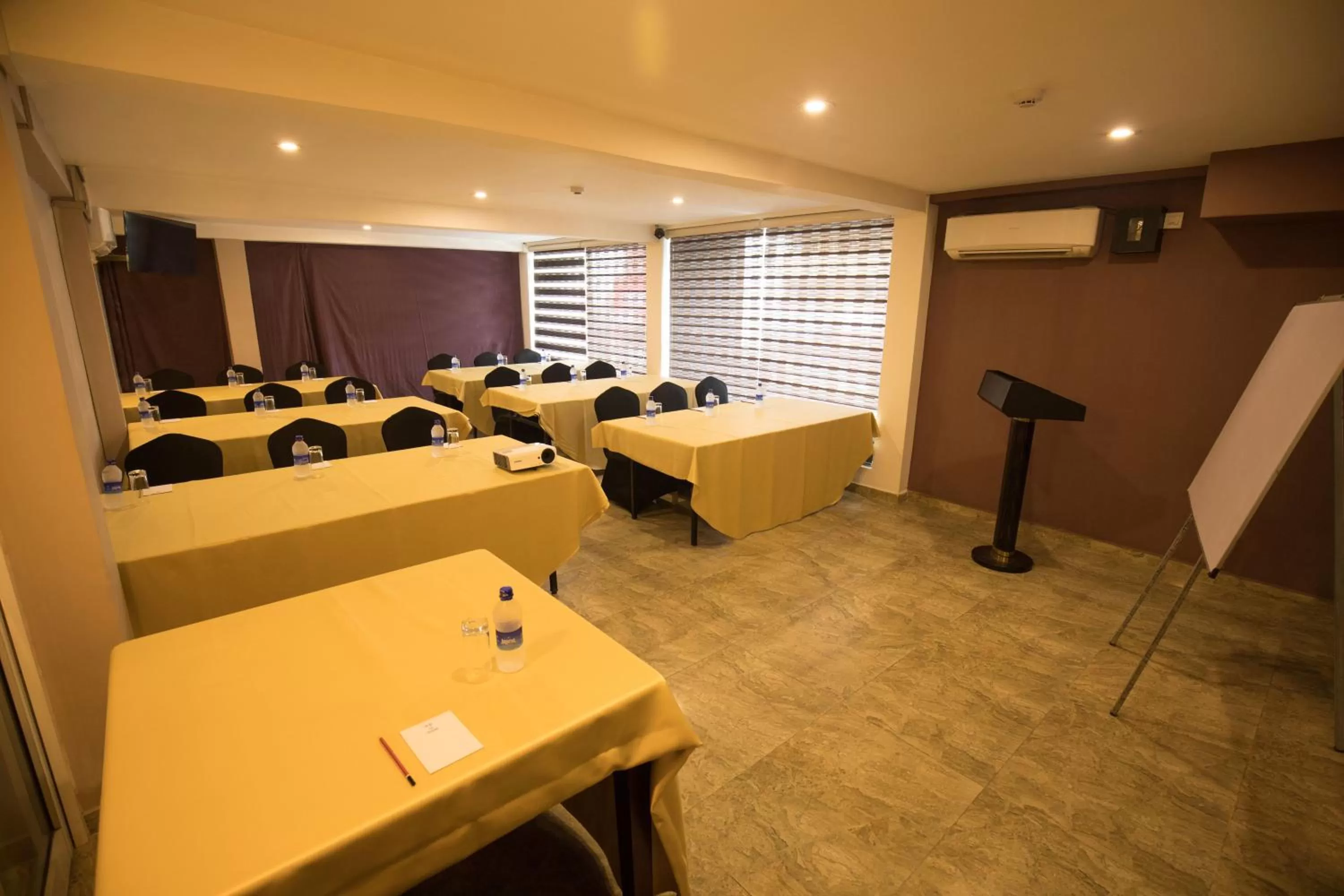 Business facilities in GSH Colombo