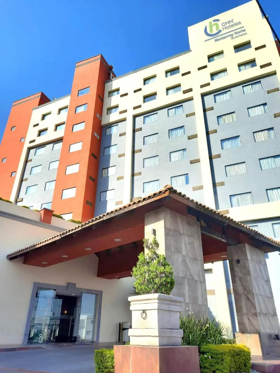 Property building in CHN Hotel Monterrey Norte, Trademark Collection by Wyndham
