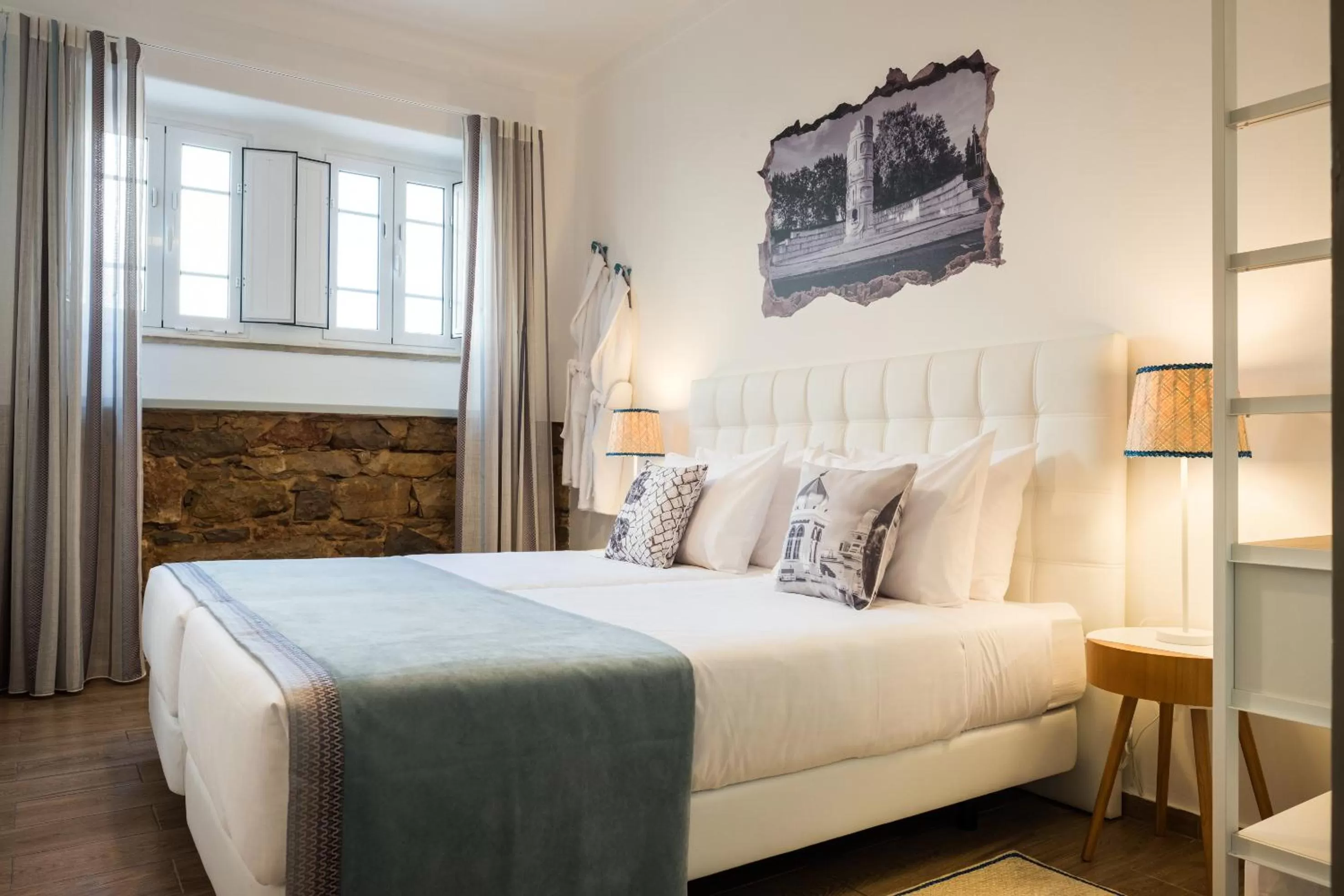 Photo of the whole room in Loulé Coreto Guesthouse