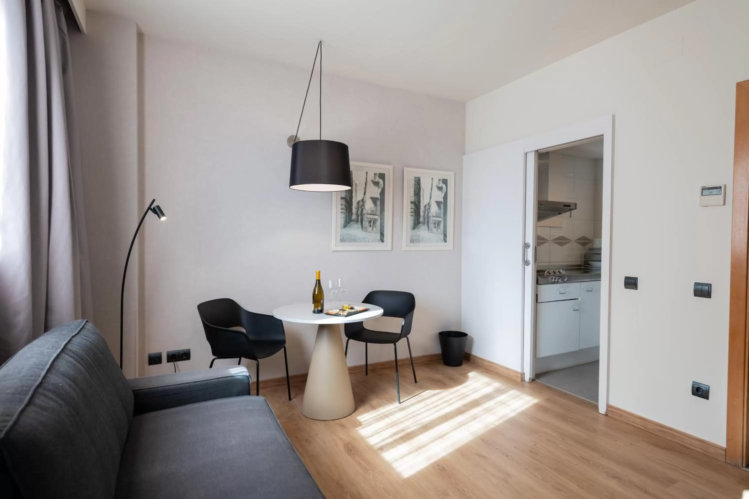 Living room in Aparthotel Atenea Barcelona