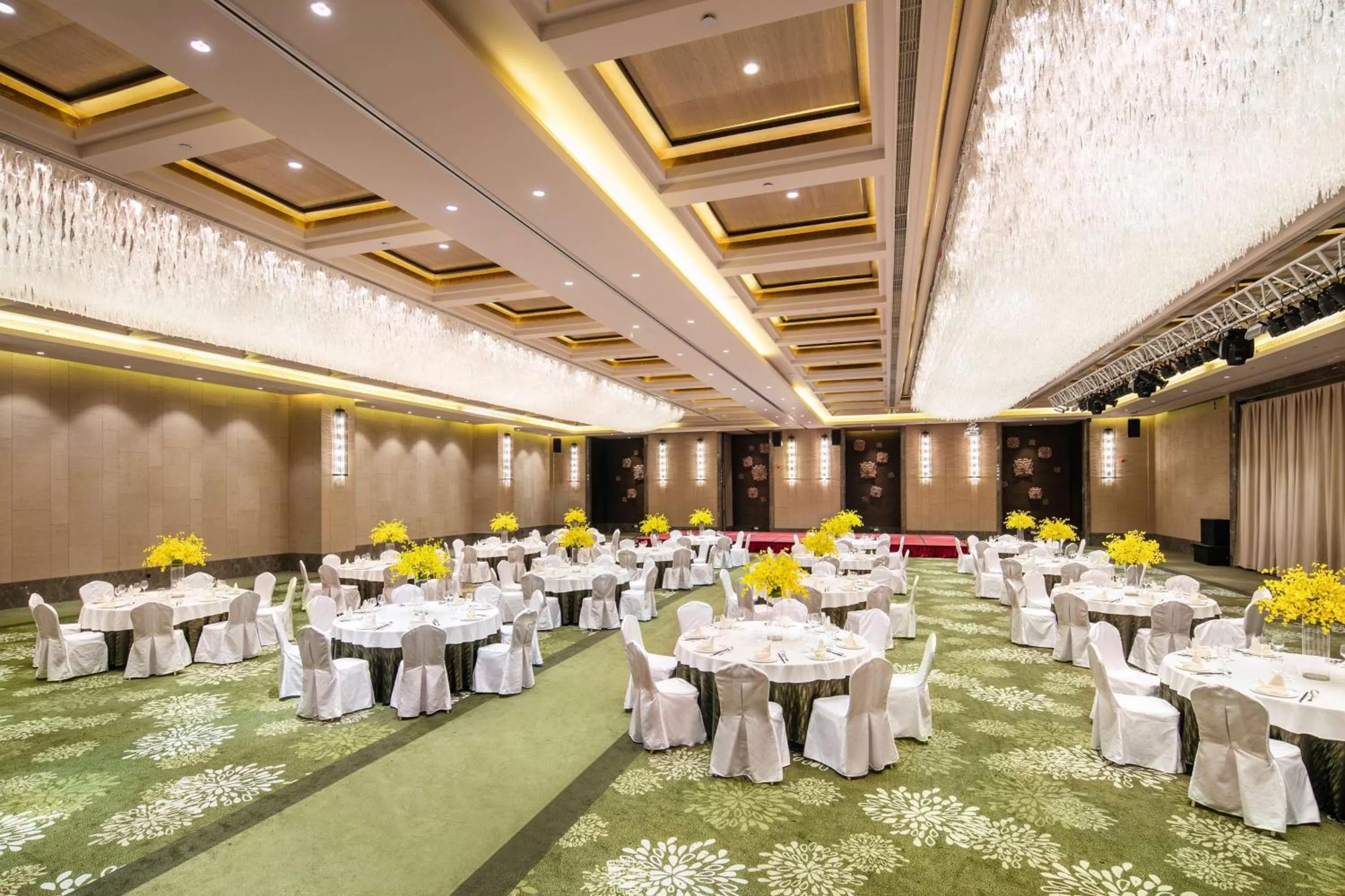 Meeting/conference room in Hilton Sanqingshan Resort
