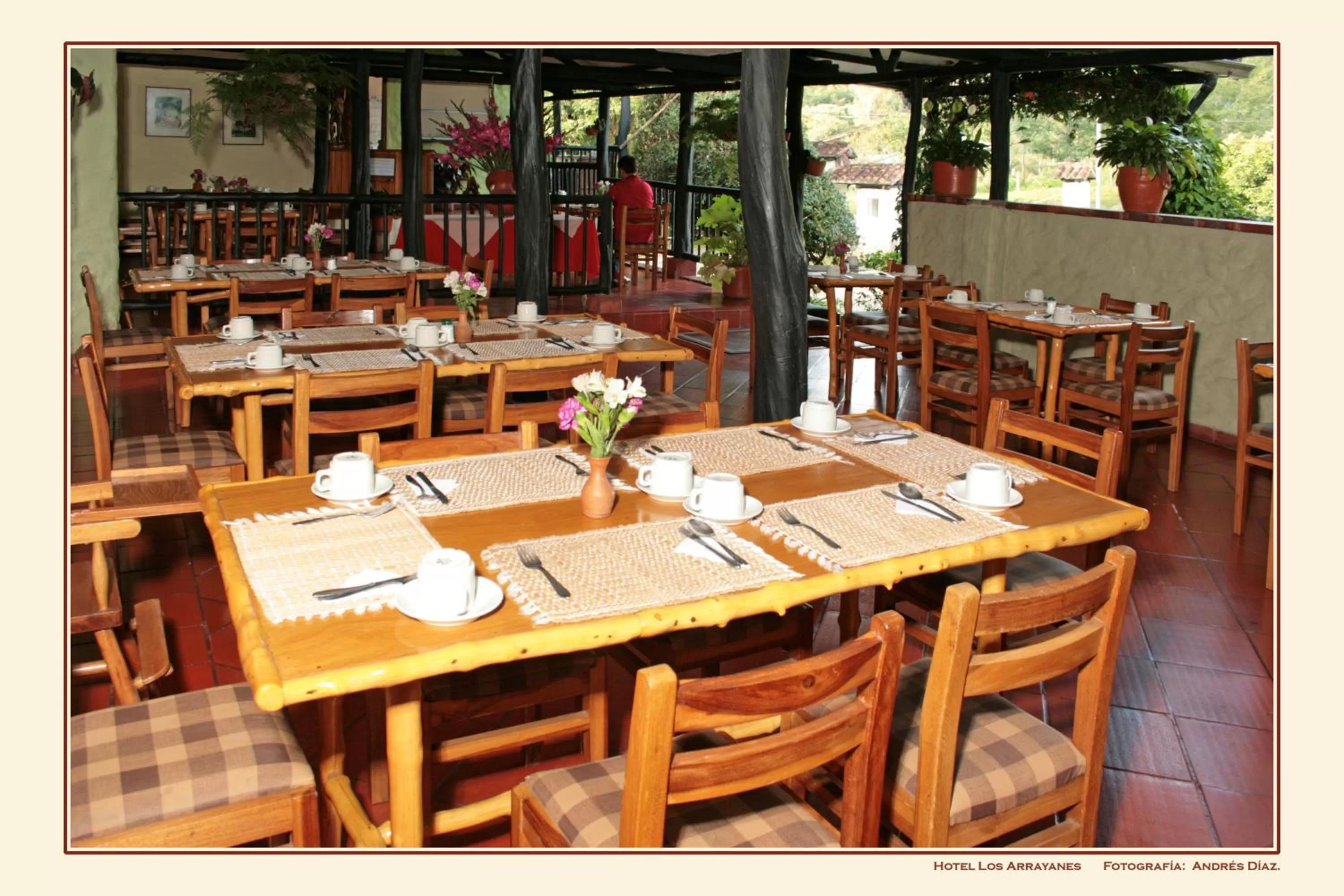 Restaurant/places to eat in Hotel Campestre Los Arrayanes