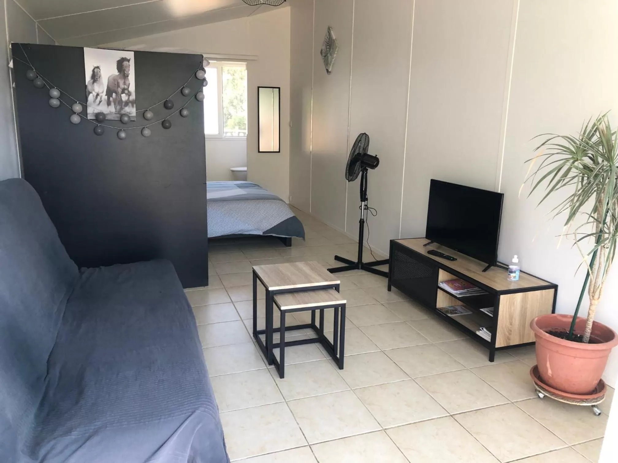 Photo of the whole room in chambres d'hotes Labatut