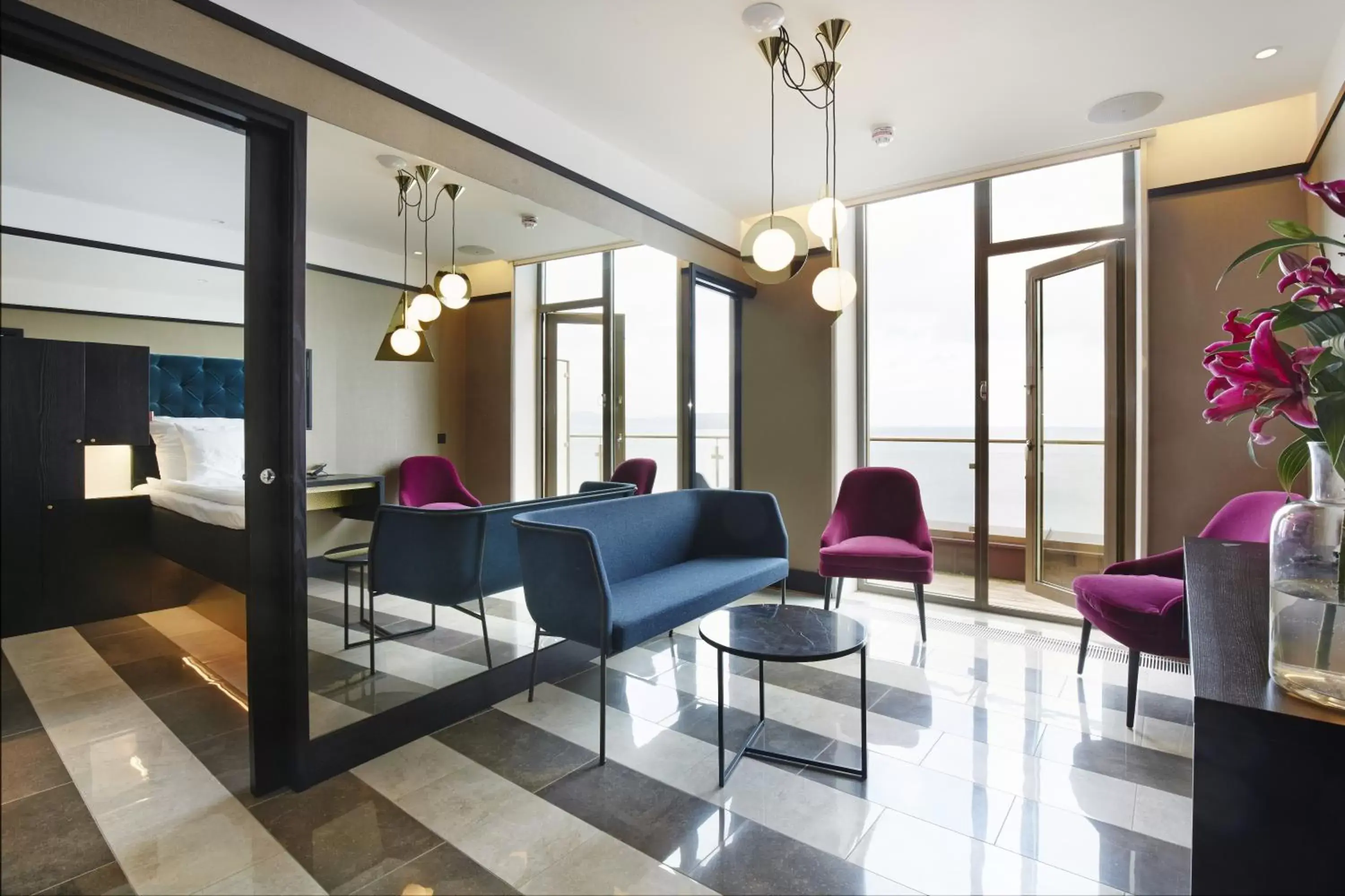 Suite with Balcony and Lake View in Vox Hotel Suite with Balcony and Lake View in Vox Hotel