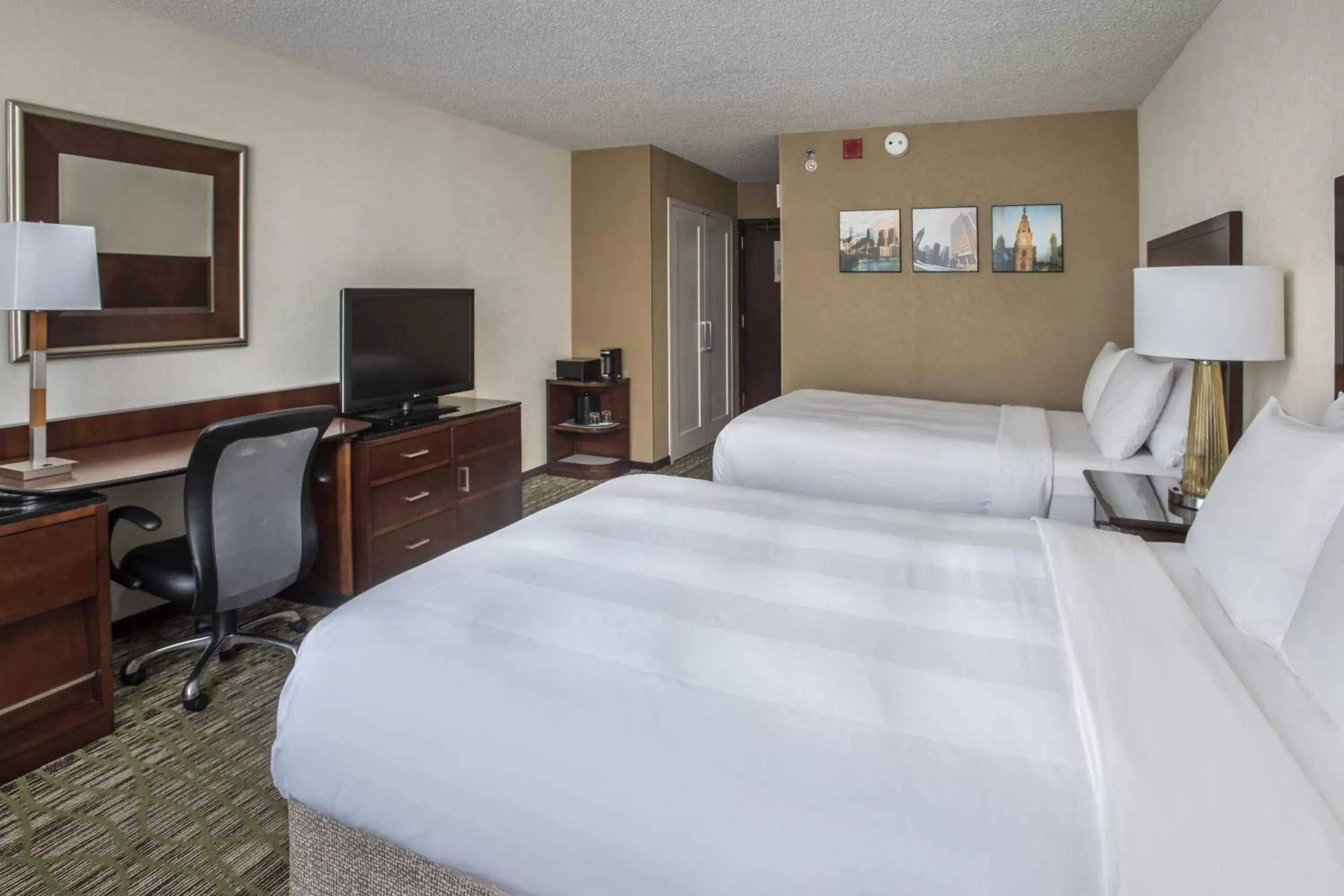 Double Room with 2 Double Beds - Concierge Level in Philadelphia Airport Marriott Double Room with 2 Double Beds - Concierge Level in Philadelphia Airport Marriott
