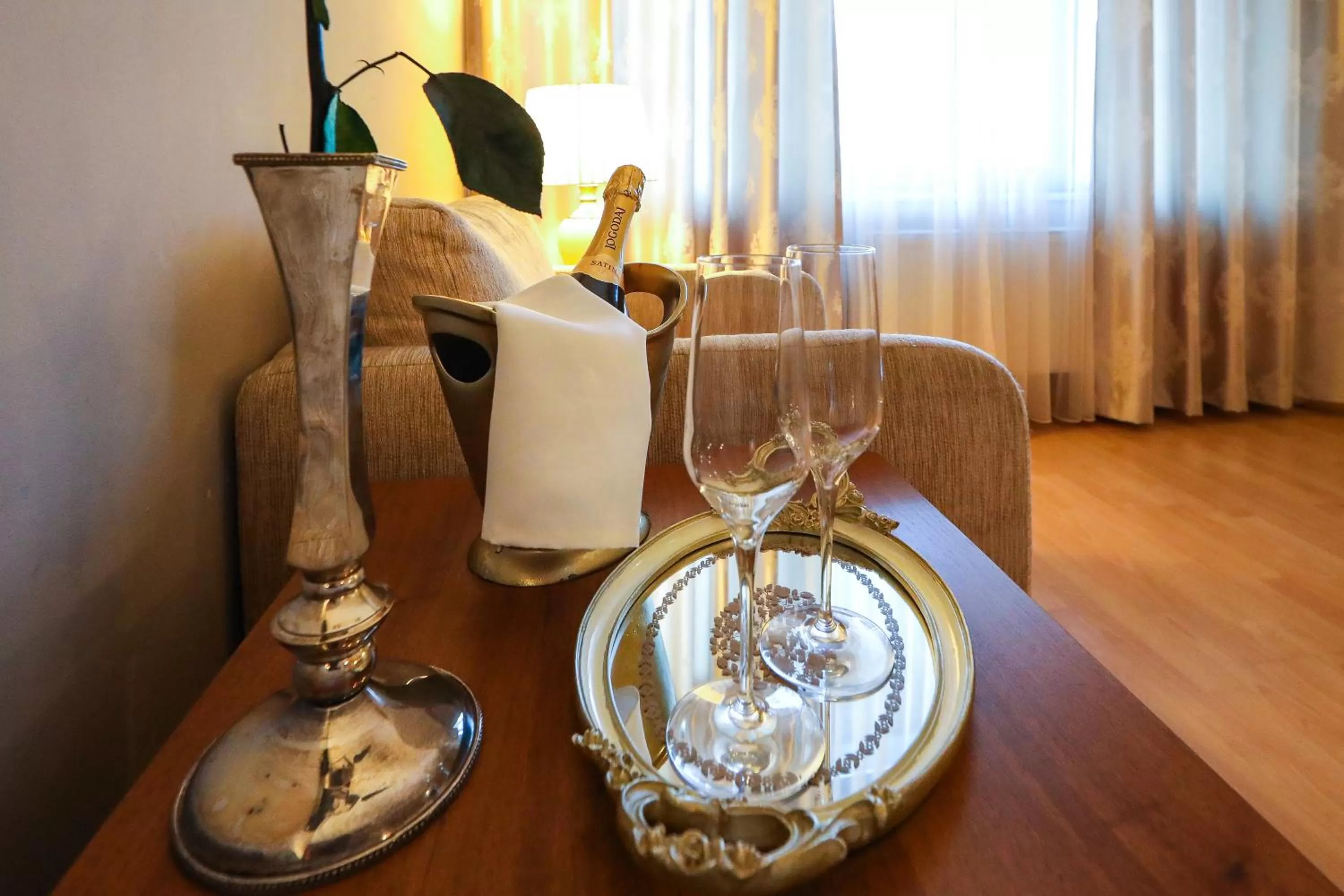 Drinks in Complex Baroto