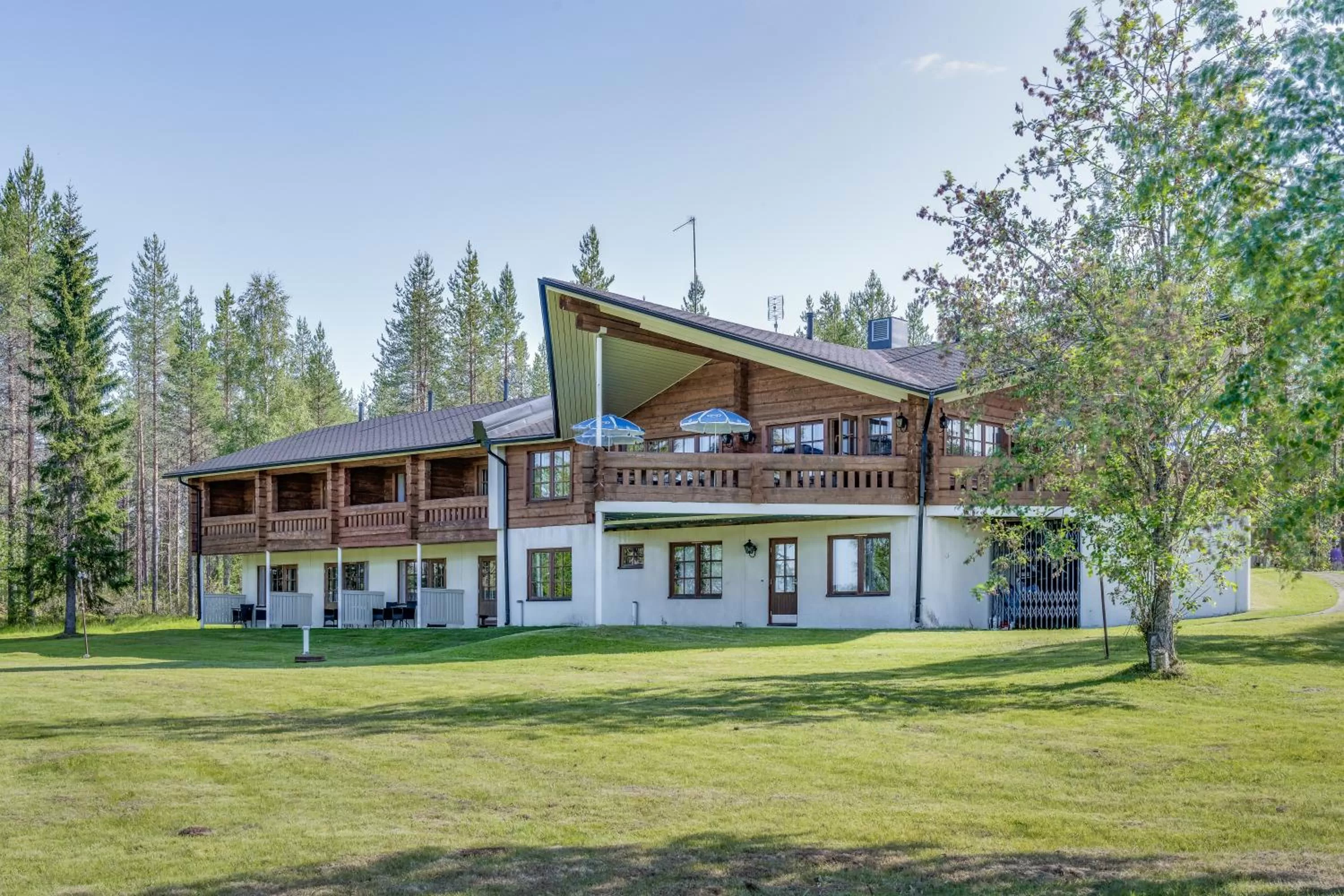 Property Building in Hotel Kuusamon Portti